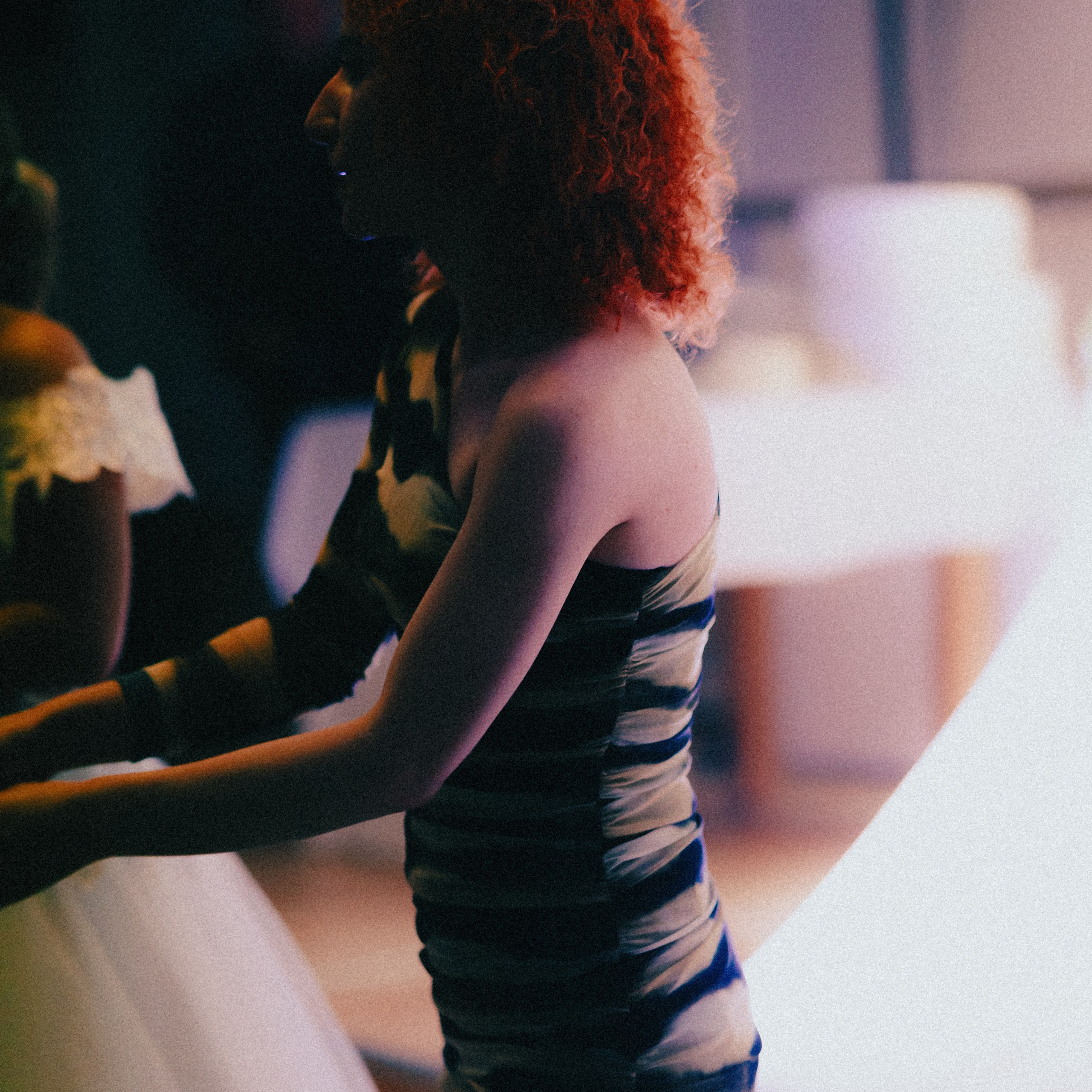 Black & Red. Lifestyle and wedding photographer in Dubai Valeria Kikvidze