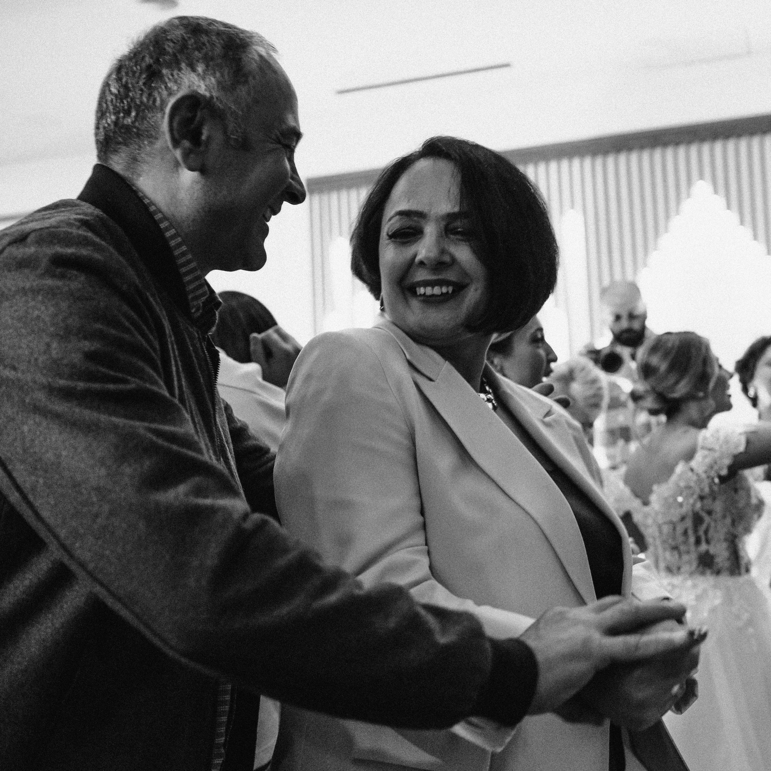 Mari B&W. Lifestyle and wedding photographer in Dubai Valeria Kikvidze