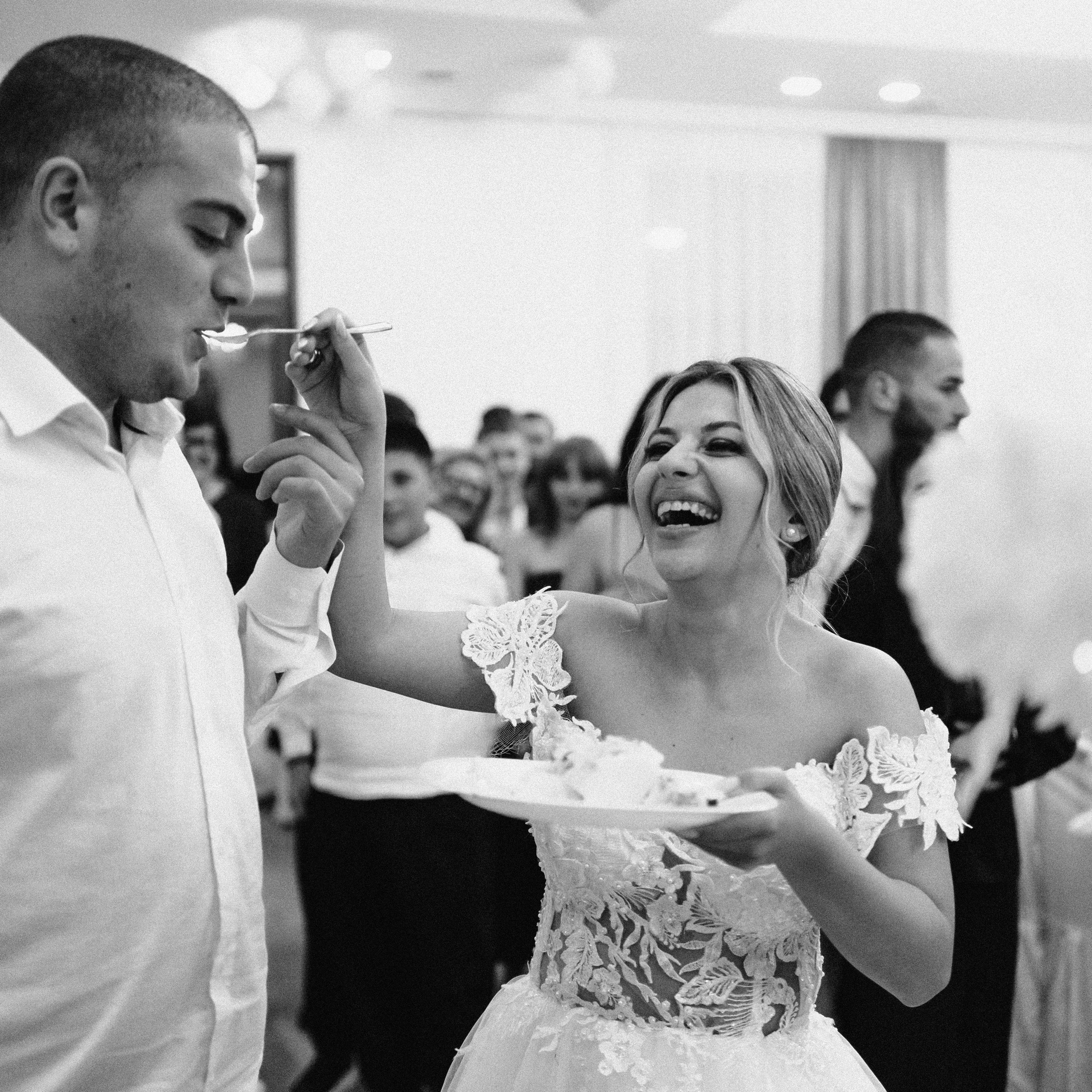 Mari B&W. Lifestyle and wedding photographer in Dubai Valeria Kikvidze