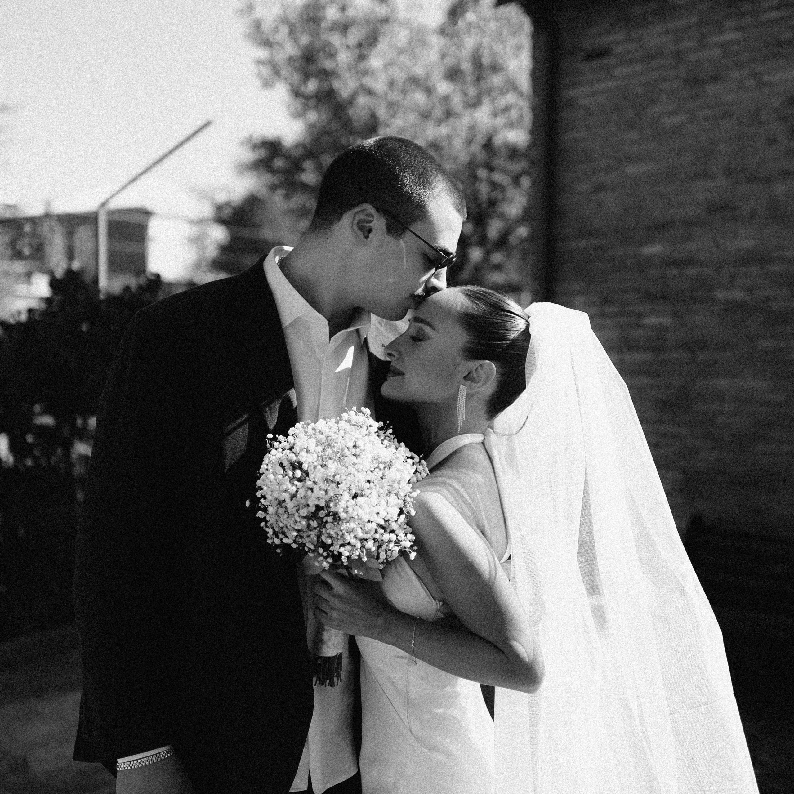 Anuka B&W. Lifestyle and wedding photographer in Dubai Valeria Kikvidze