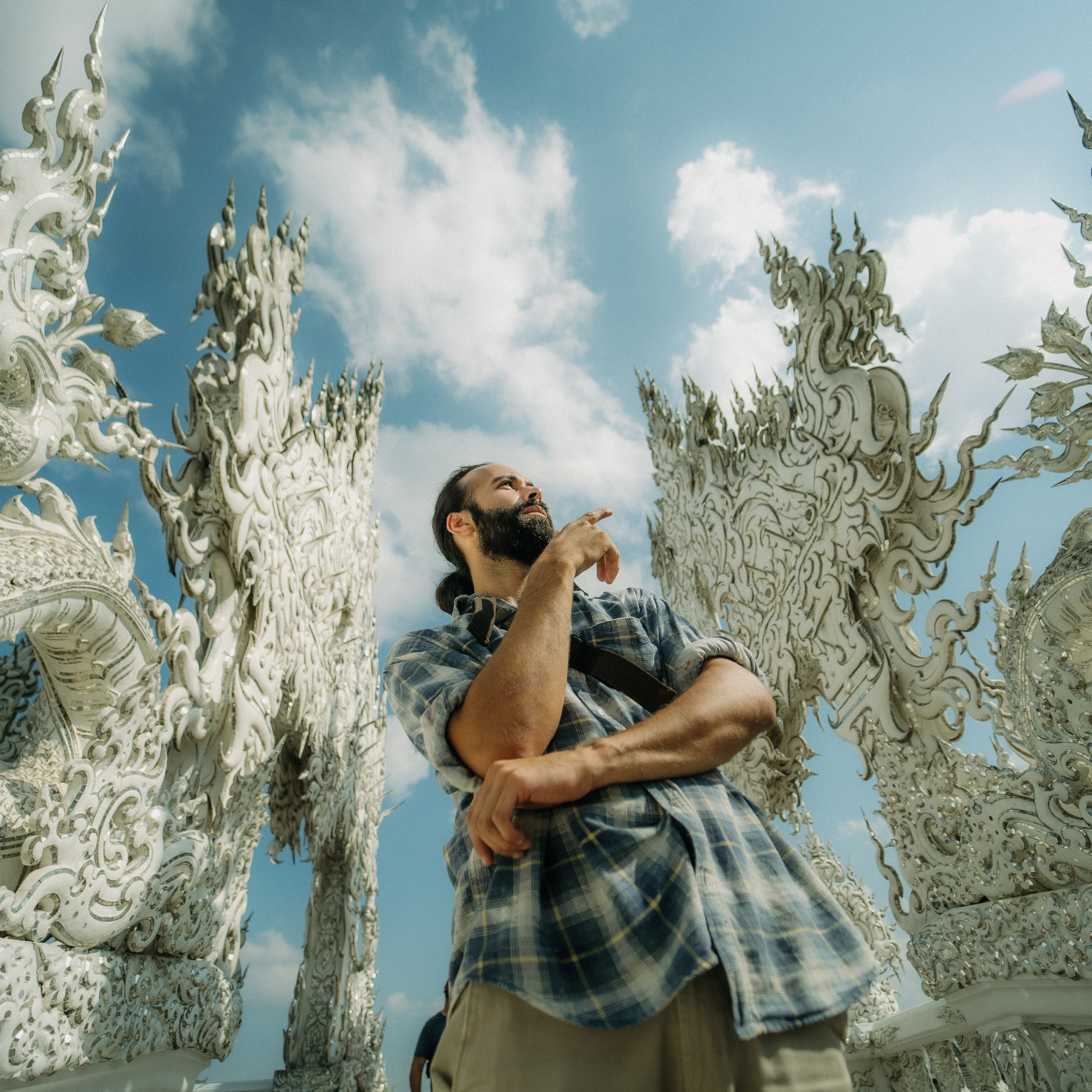 White Temple. Lifestyle and wedding photographer in Dubai Valeria Kikvidze
