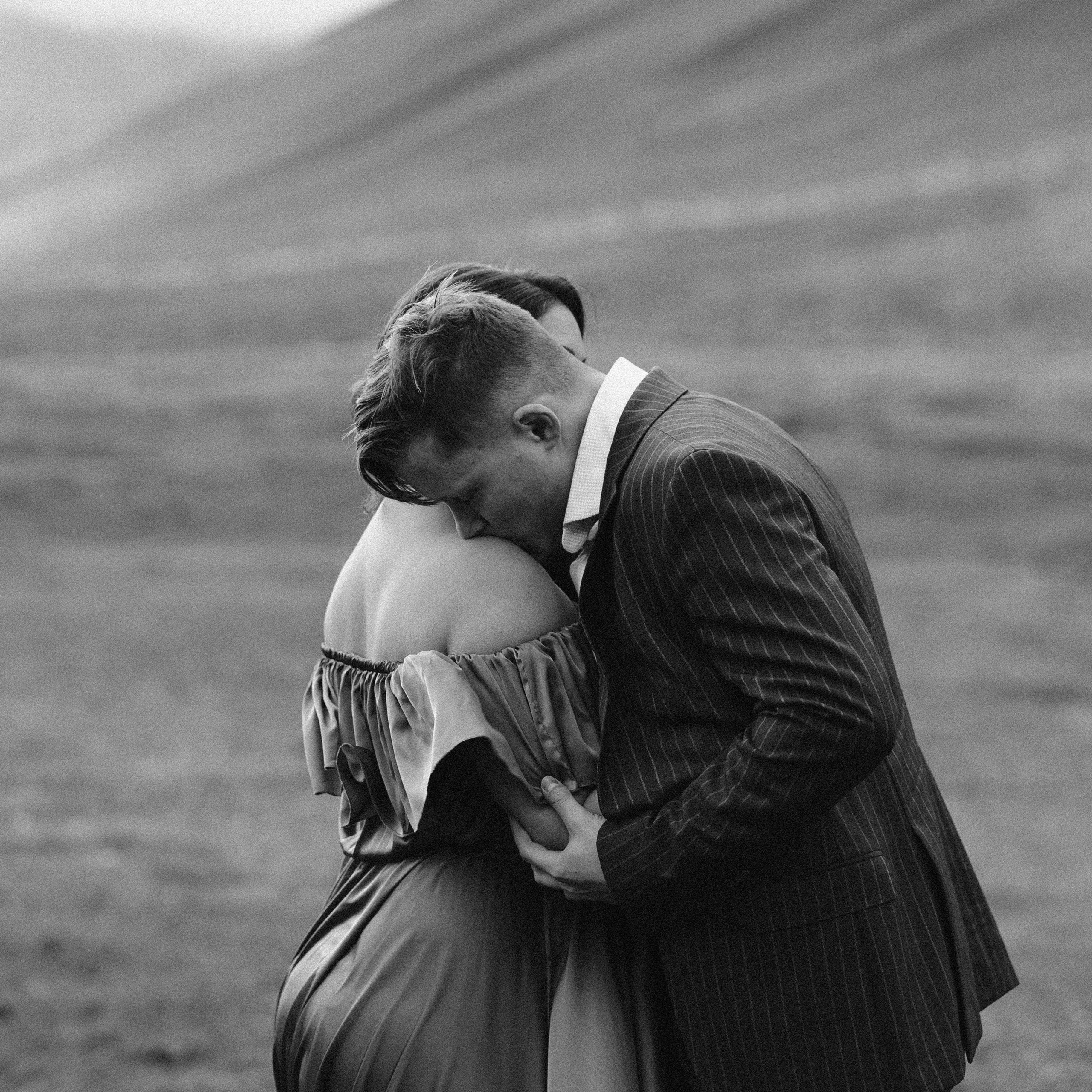 Gersamia B&W. Lifestyle and wedding photographer in Dubai Valeria Kikvidze