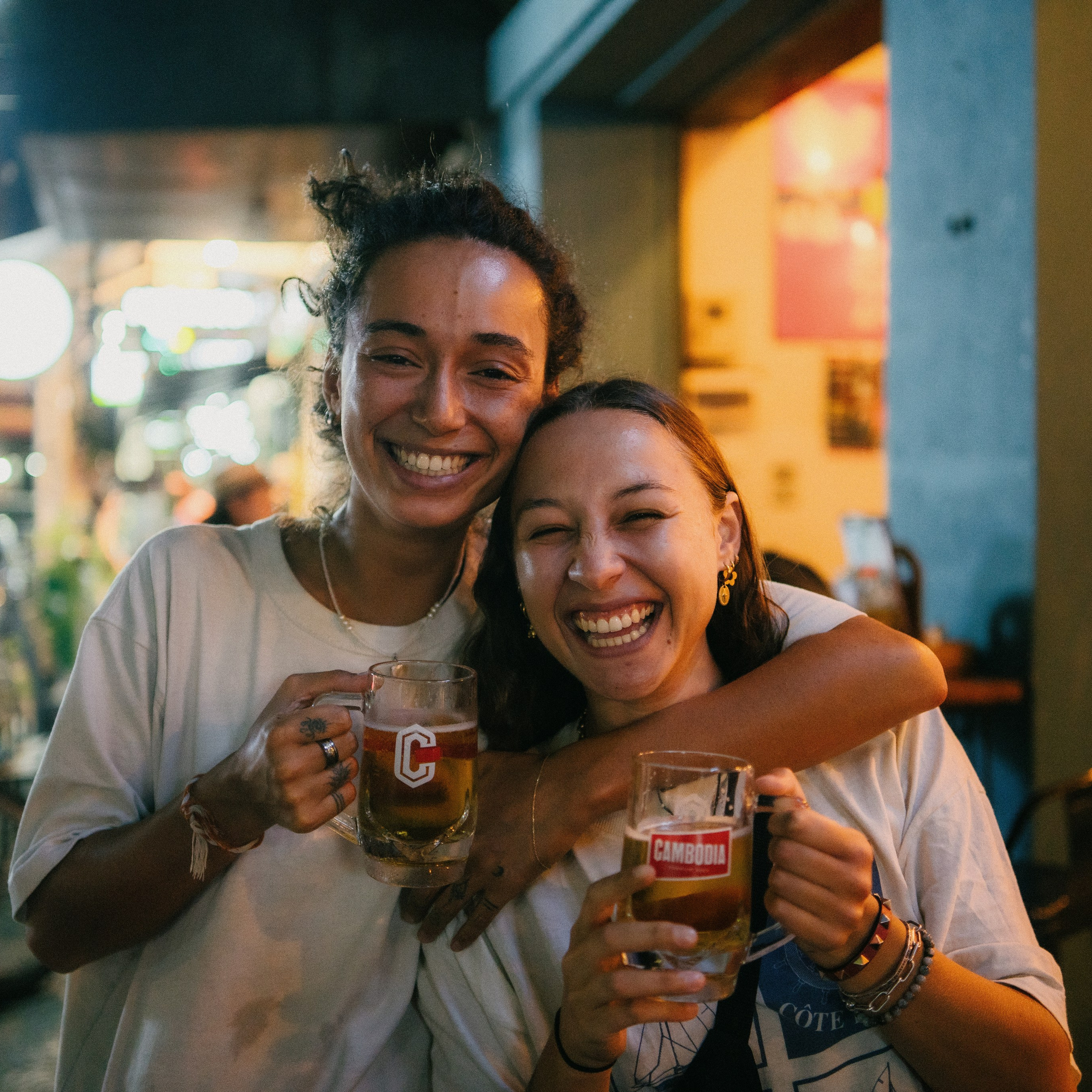 Chloe & Zoe. Lifestyle and wedding photographer in Dubai Valeria Kikvidze