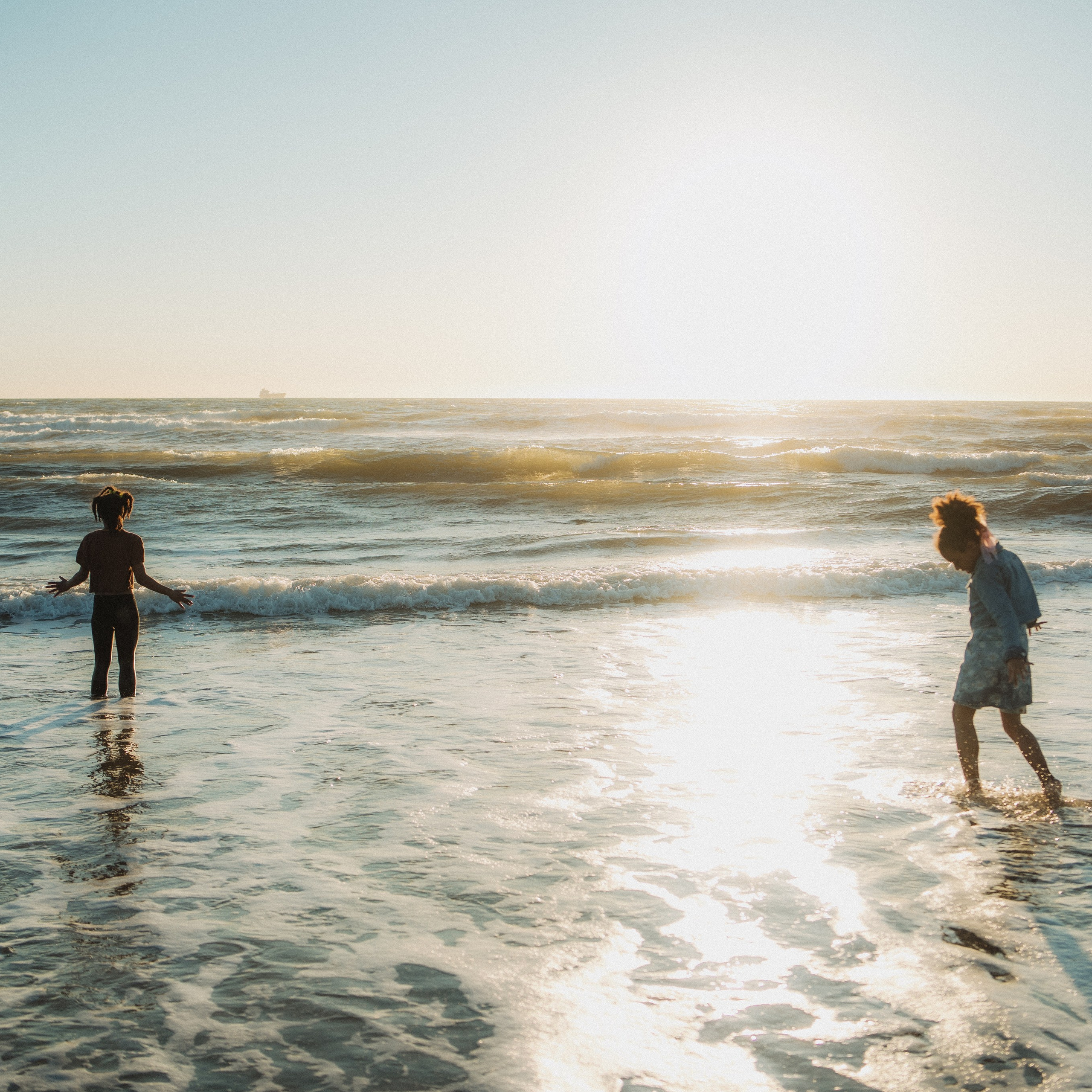 Pacific. Lifestyle and wedding photographer in Dubai Valeria Kikvidze