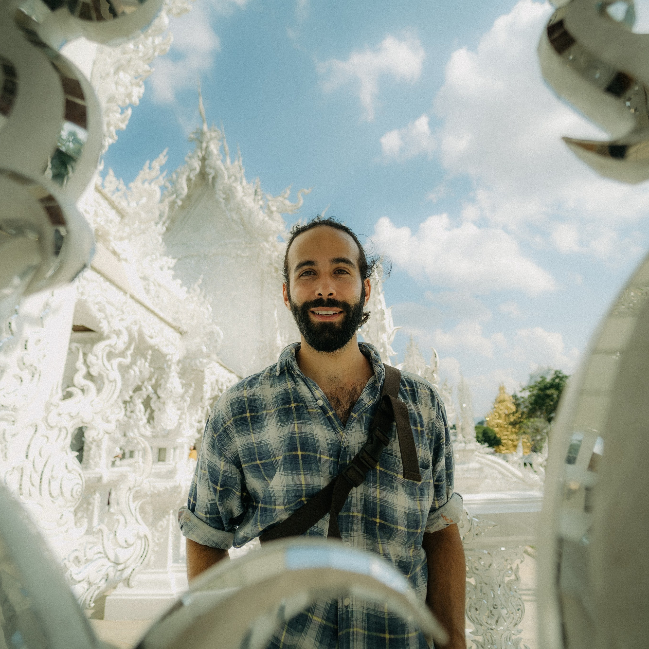 White Temple. Lifestyle and wedding photographer in Dubai Valeria Kikvidze