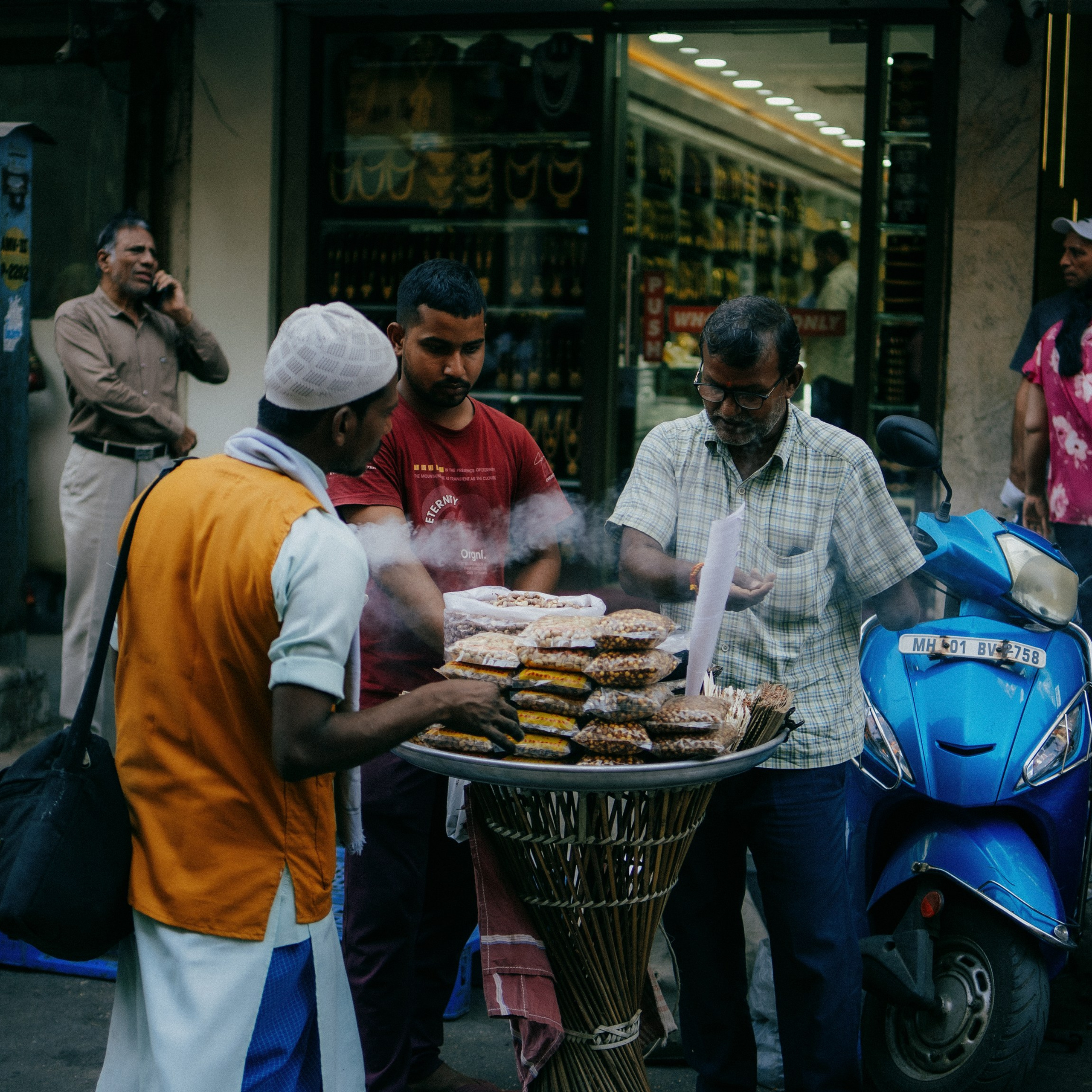 Mumbai. Lifestyle and wedding photographer in Dubai Valeria Kikvidze