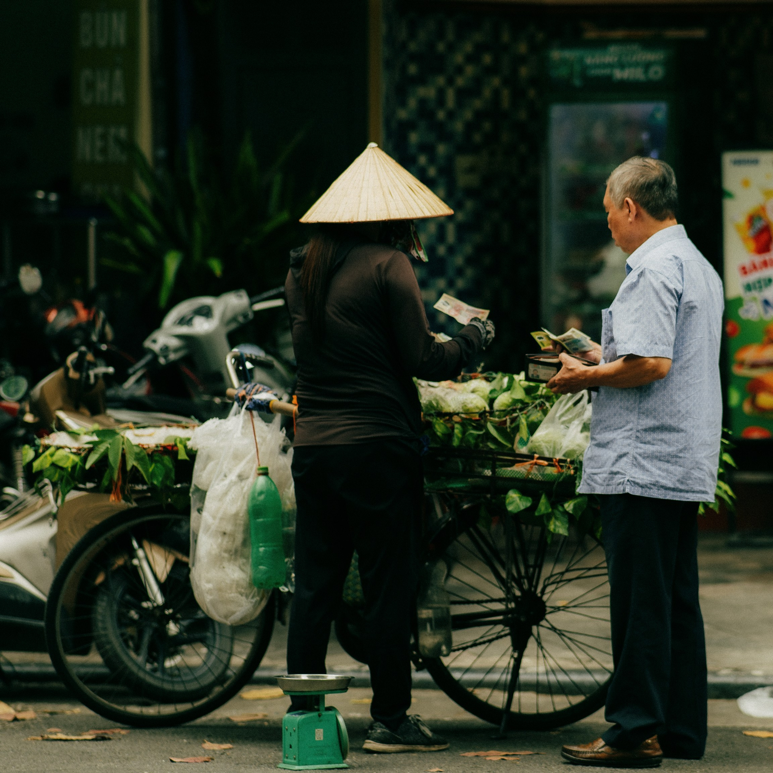 Hanoi. Lifestyle and wedding photographer in Dubai Valeria Kikvidze