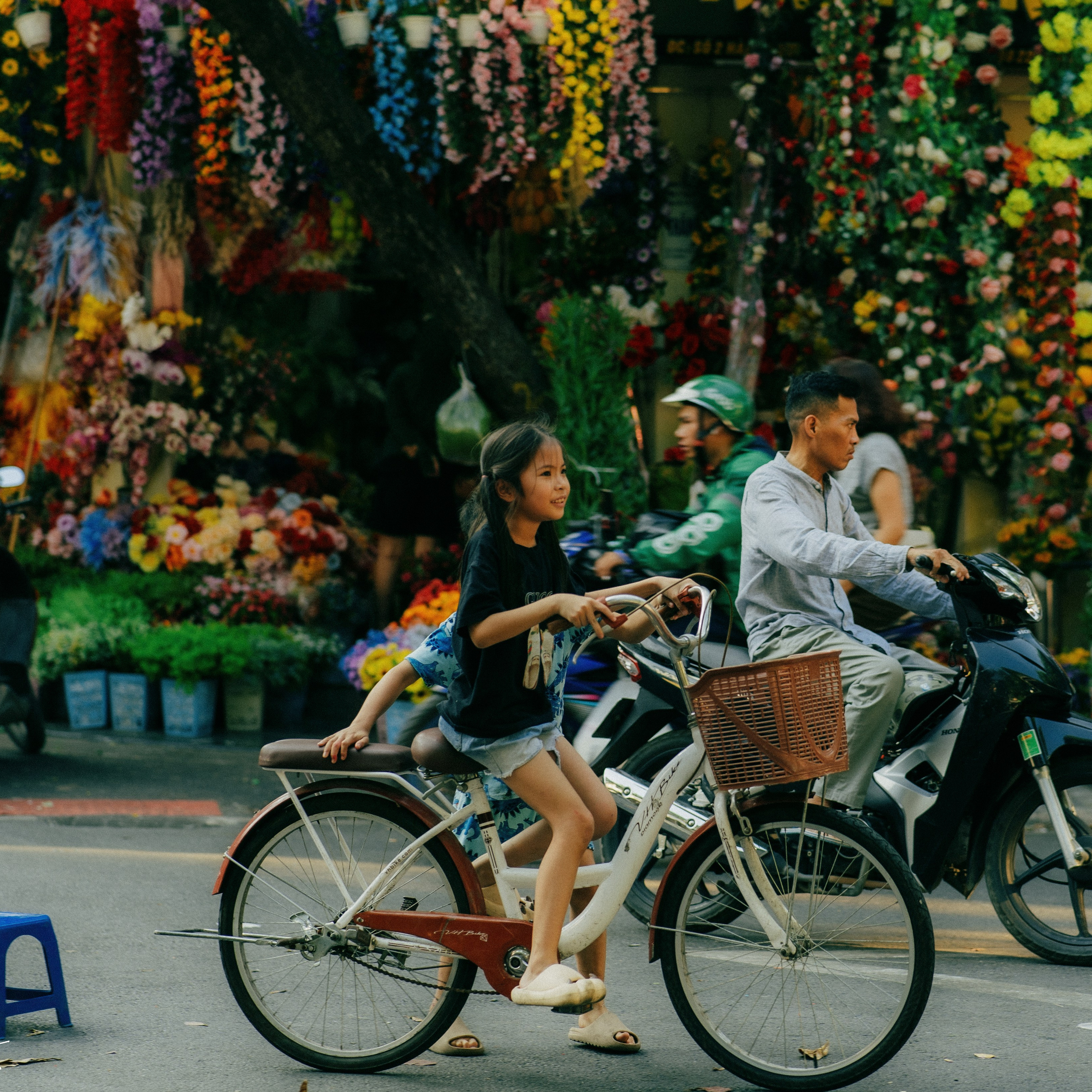 Hanoi. Lifestyle and wedding photographer in Dubai Valeria Kikvidze