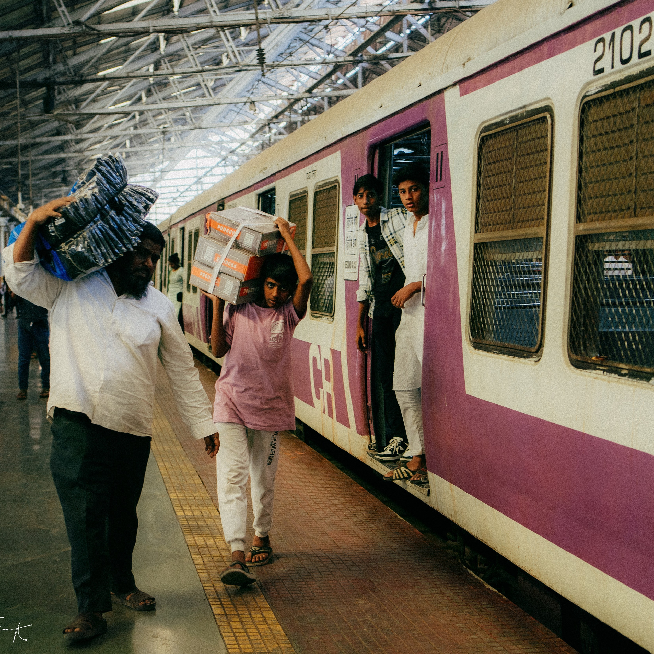 Mumbai. Lifestyle and wedding photographer in Dubai Valeria Kikvidze