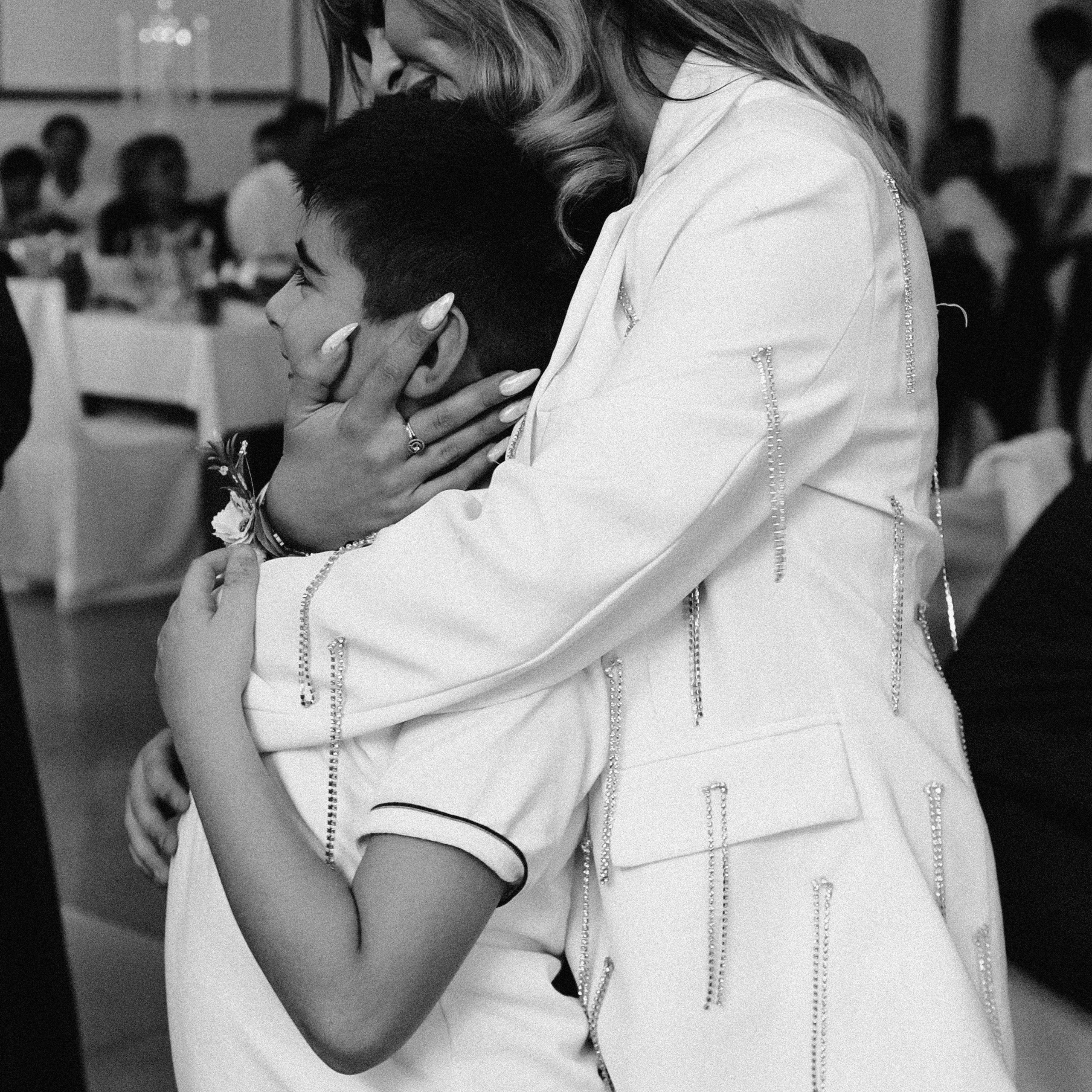 Mari B&W. Lifestyle and wedding photographer in Dubai Valeria Kikvidze