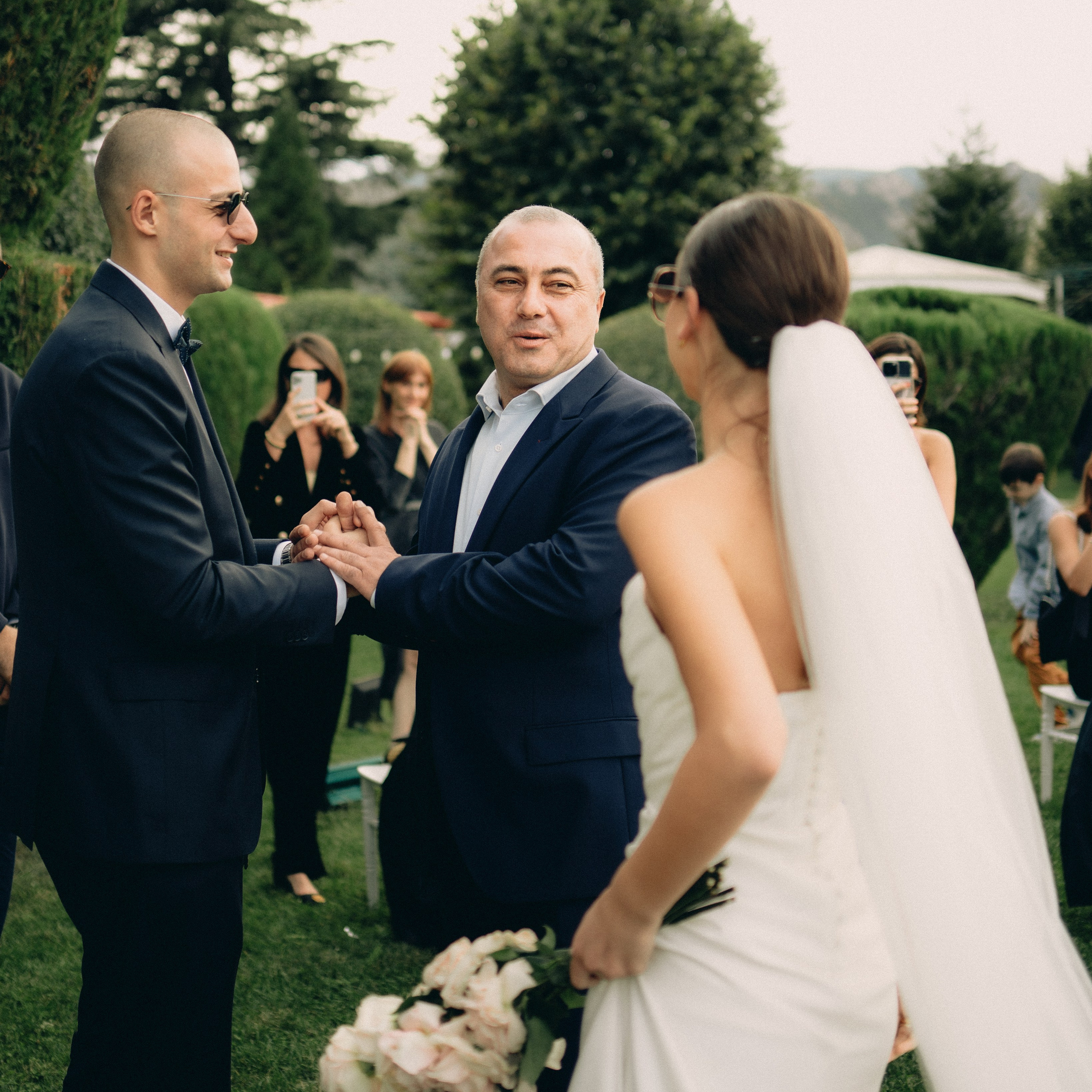 Field of love. Lifestyle and wedding photographer in Dubai Valeria Kikvidze