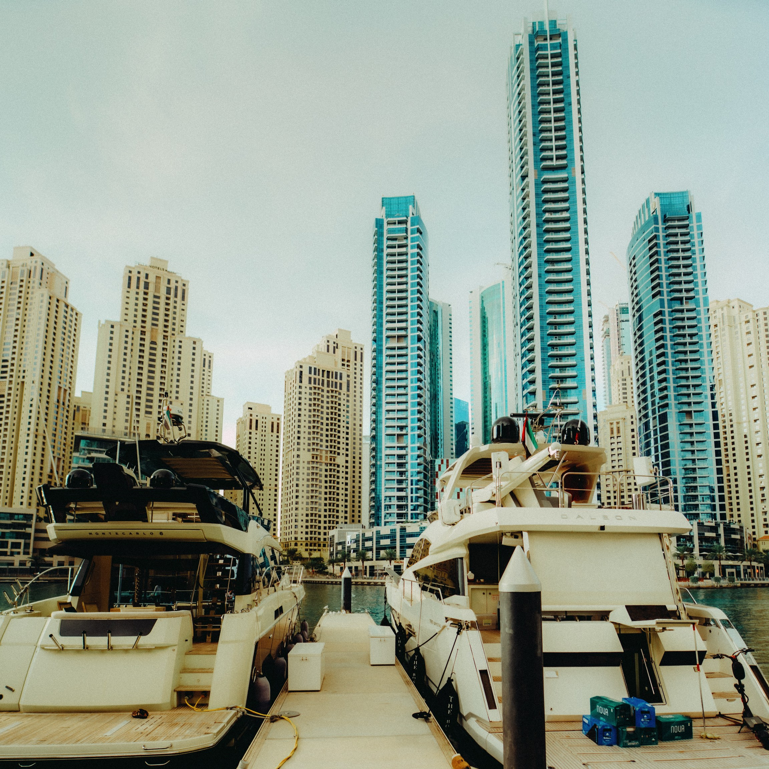 Dubai. Lifestyle and wedding photographer in Dubai Valeria Kikvidze