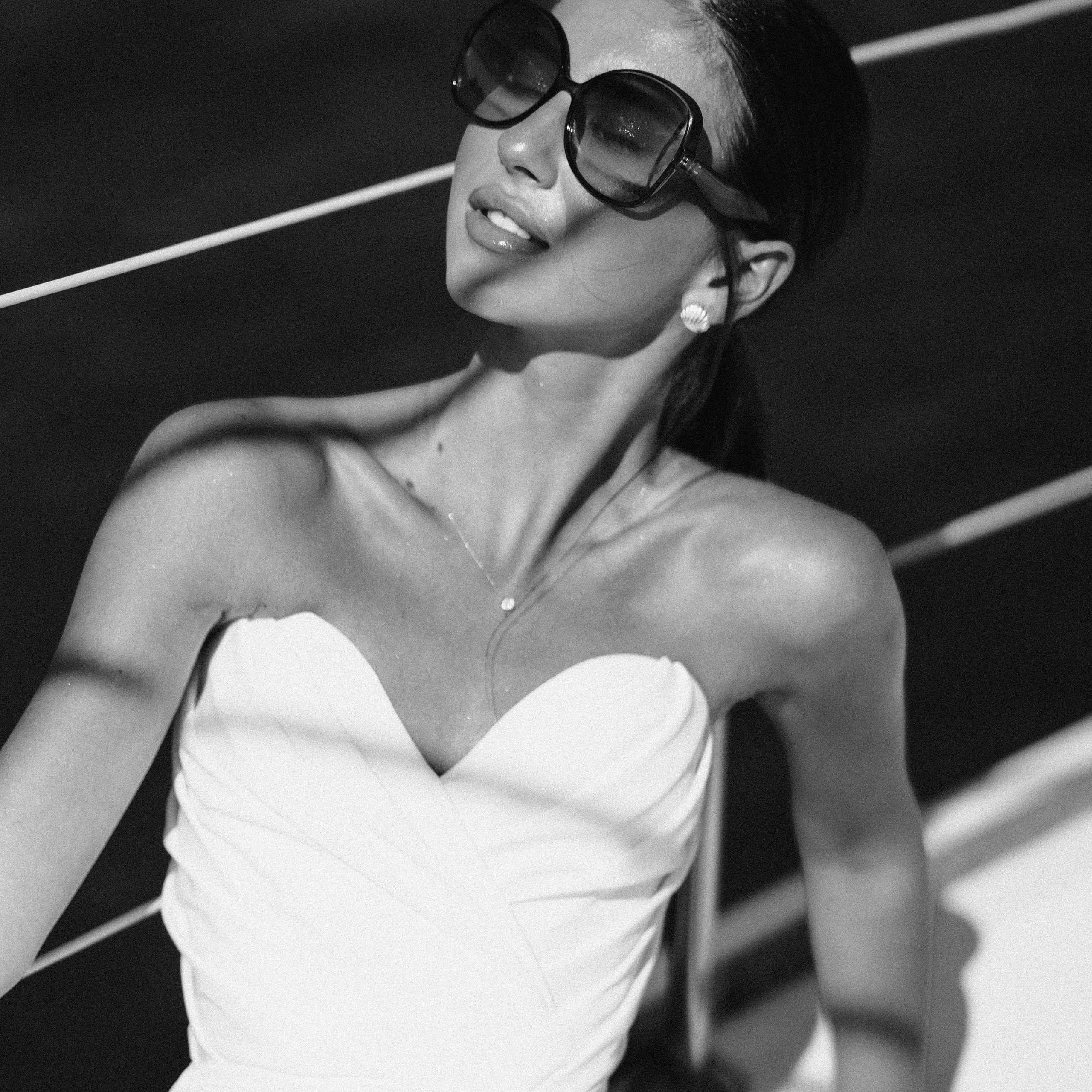 Tata B&W. Lifestyle and wedding photographer in Dubai Valeria Kikvidze