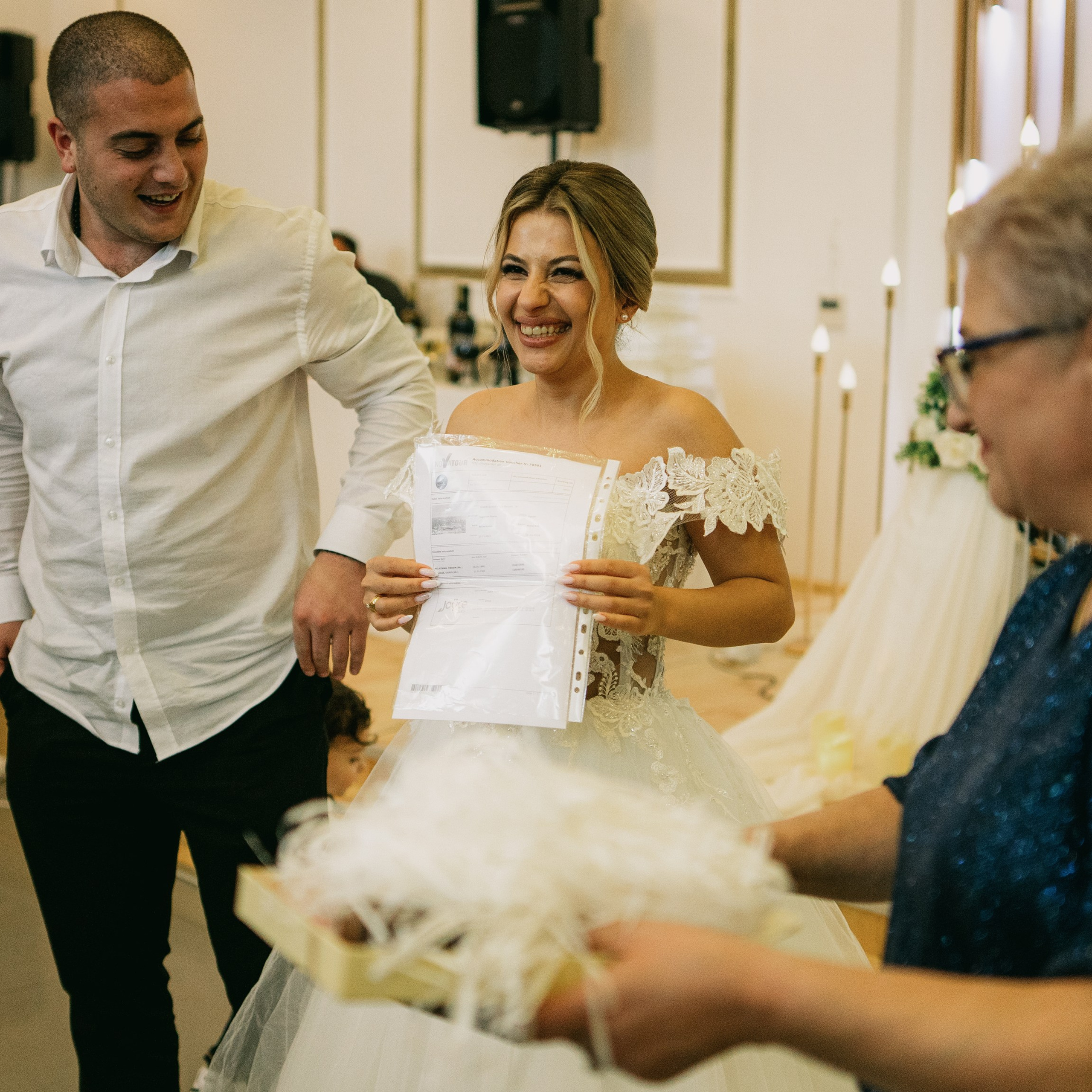 Shining lights. Lifestyle and wedding photographer in Dubai Valeria Kikvidze