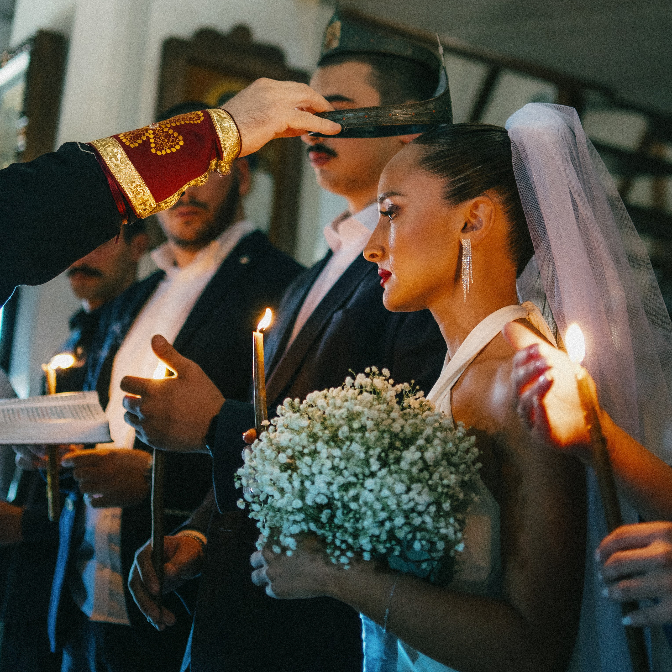 Tying the Knot. Lifestyle and wedding photographer in Dubai Valeria Kikvidze