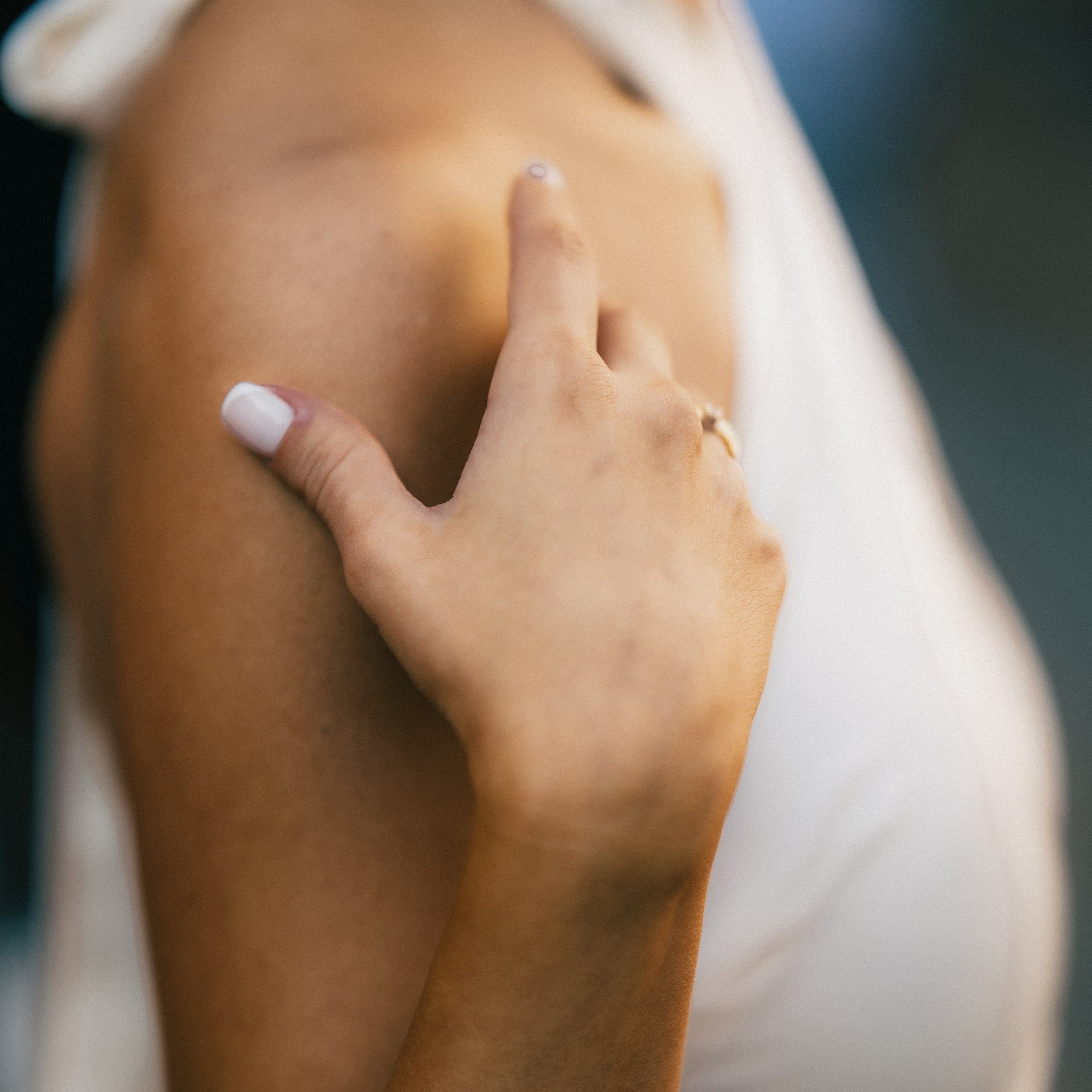 Love’s Red. Lifestyle and wedding photographer in Dubai Valeria Kikvidze