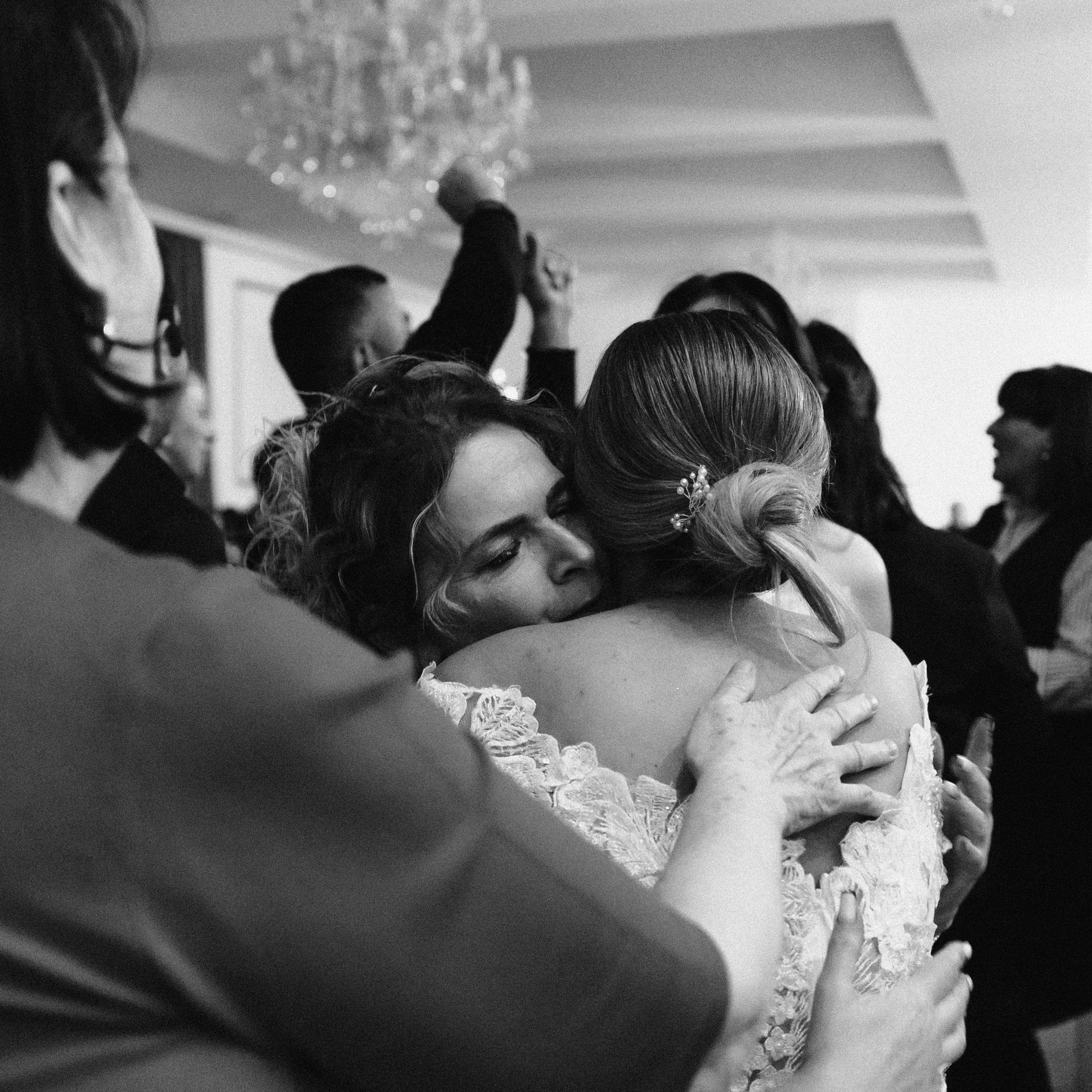 Mari B&W. Lifestyle and wedding photographer in Dubai Valeria Kikvidze