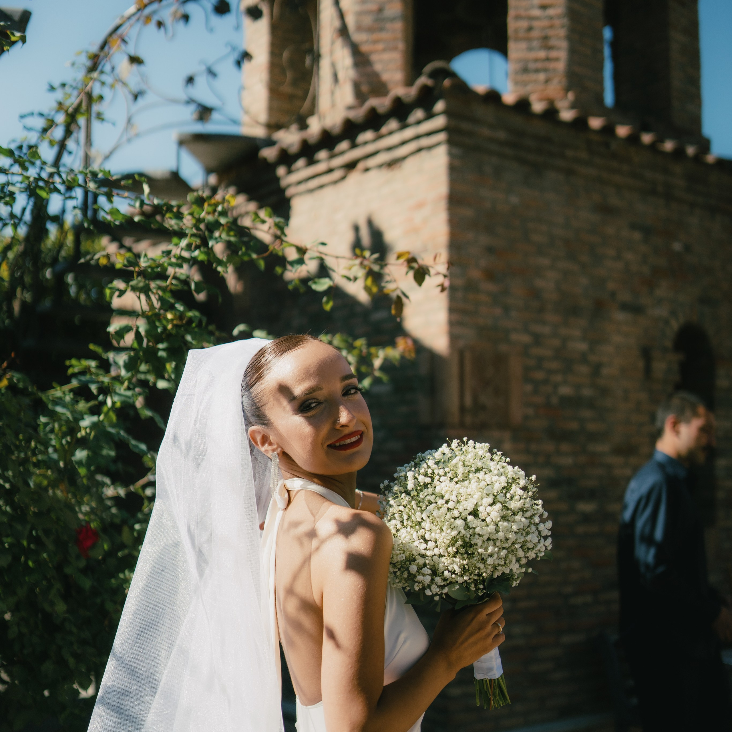 Love’s Red. Lifestyle and wedding photographer in Dubai Valeria Kikvidze