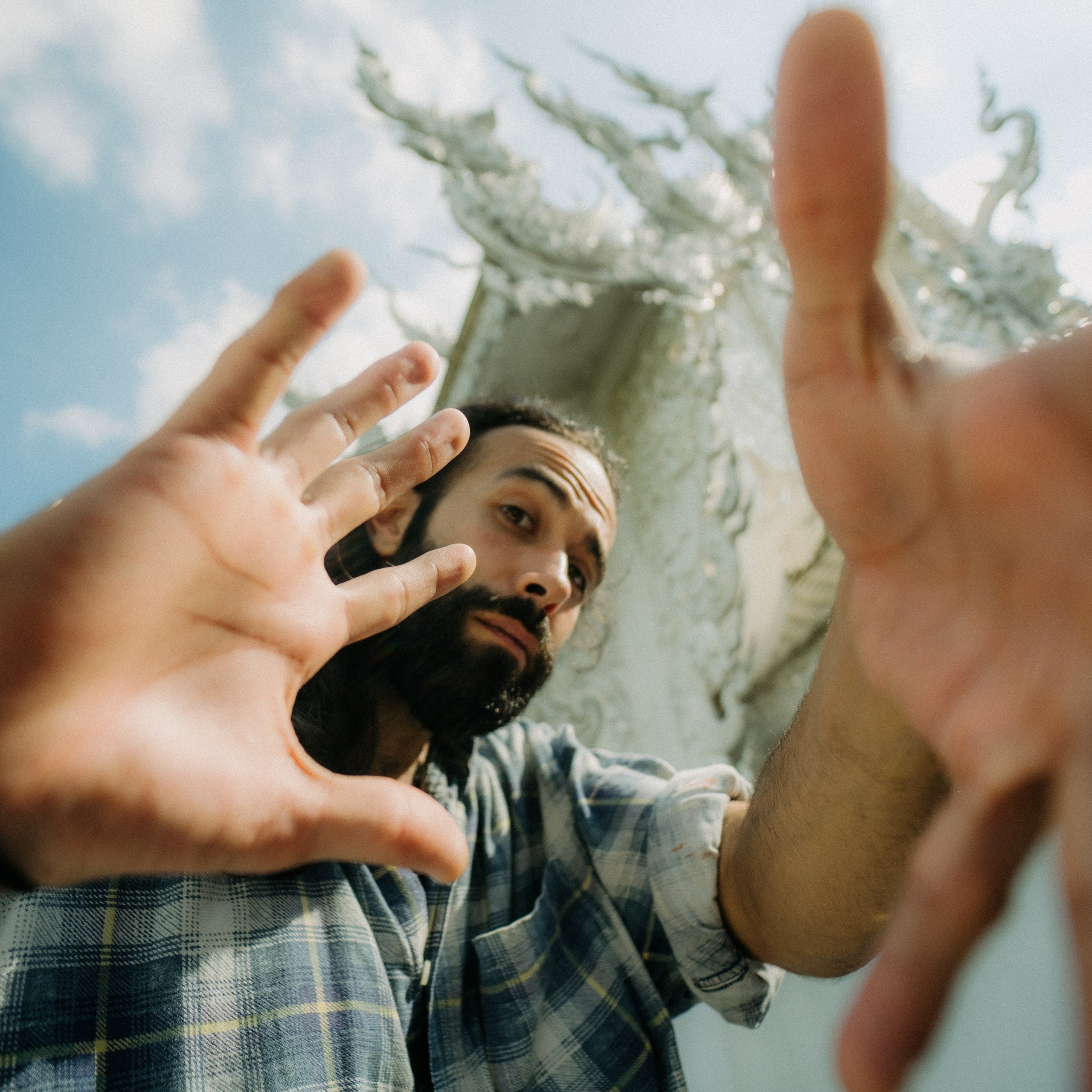 White Temple. Lifestyle and wedding photographer in Dubai Valeria Kikvidze