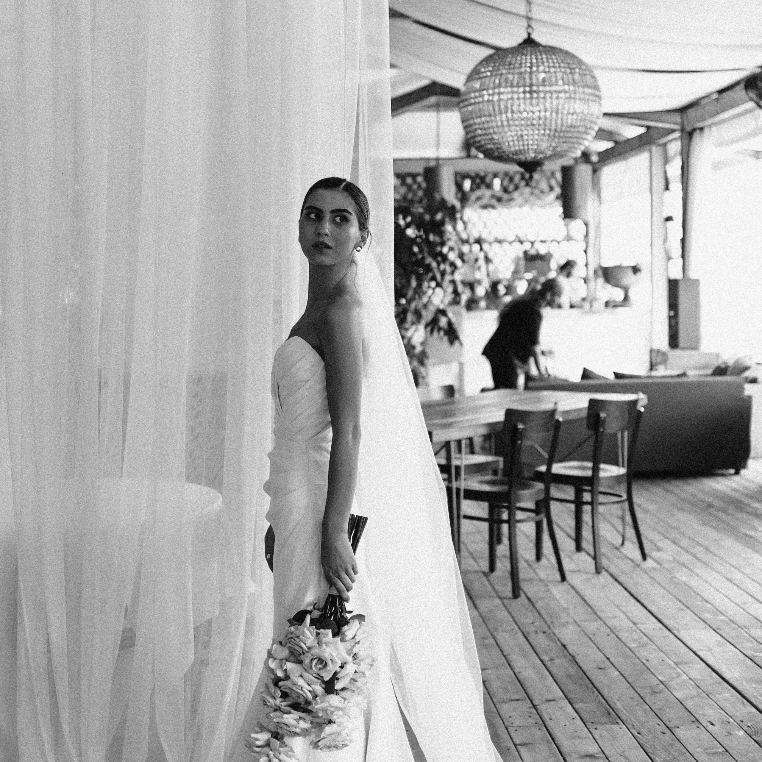 Tata B&W. Lifestyle and wedding photographer in Dubai Valeria Kikvidze