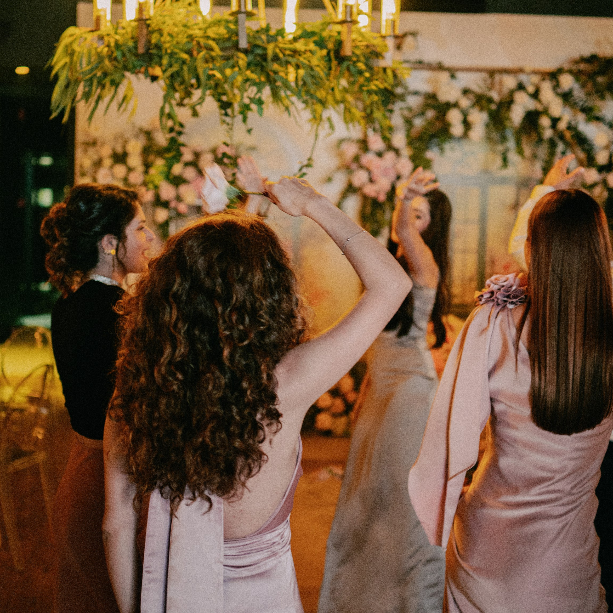 Dance. Lifestyle and wedding photographer in Dubai Valeria Kikvidze