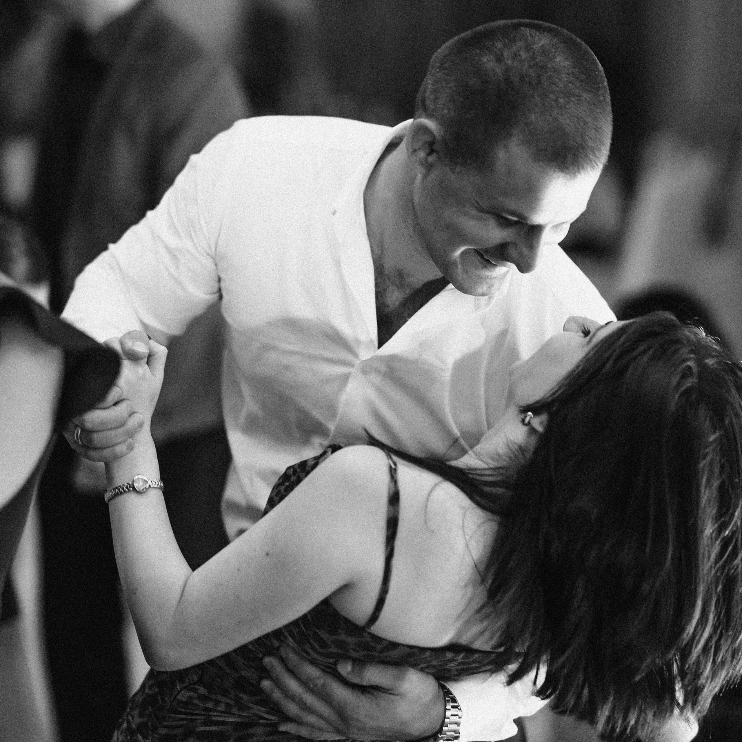 Mari B&W. Lifestyle and wedding photographer in Dubai Valeria Kikvidze