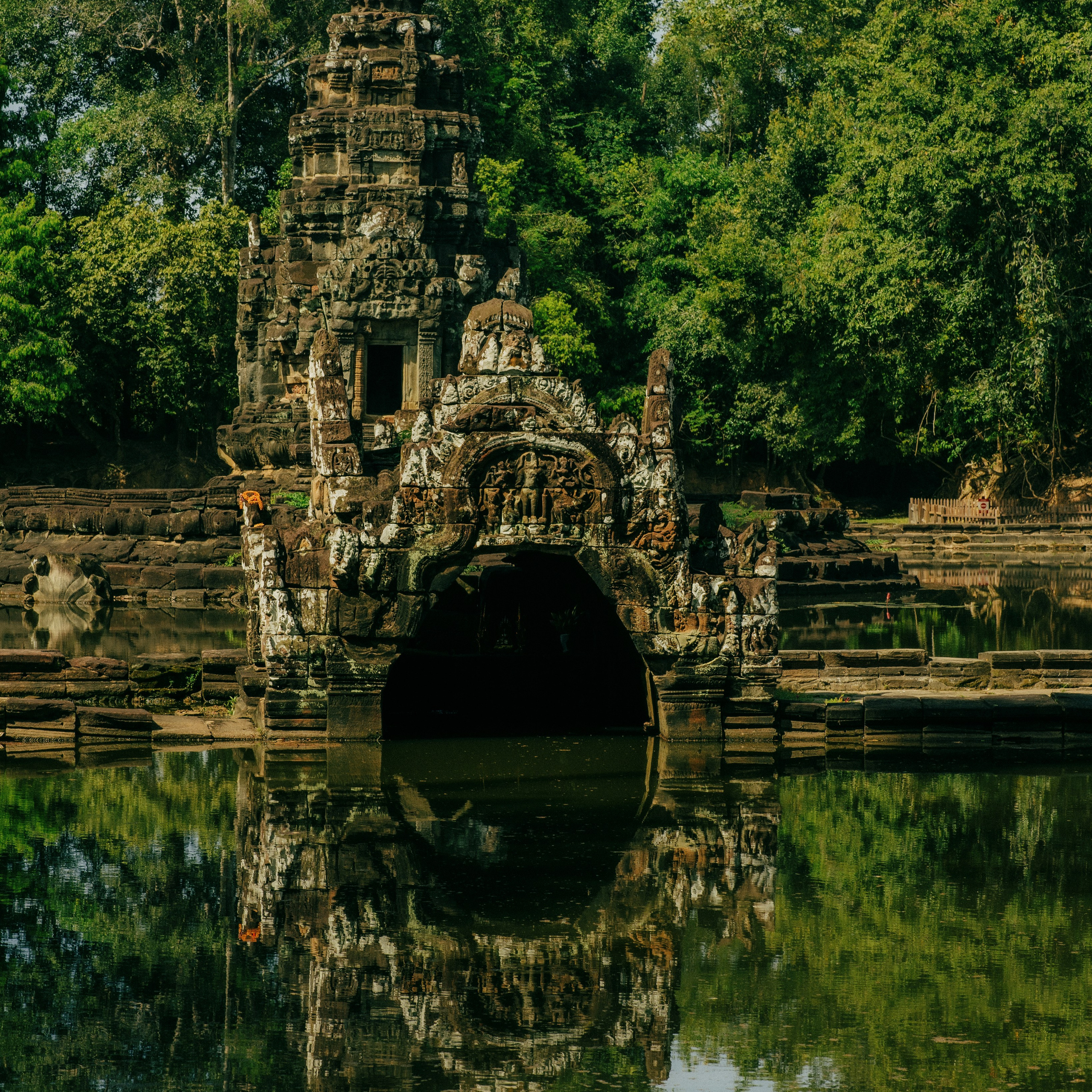 Angkor Wat. Lifestyle and wedding photographer in Dubai Valeria Kikvidze