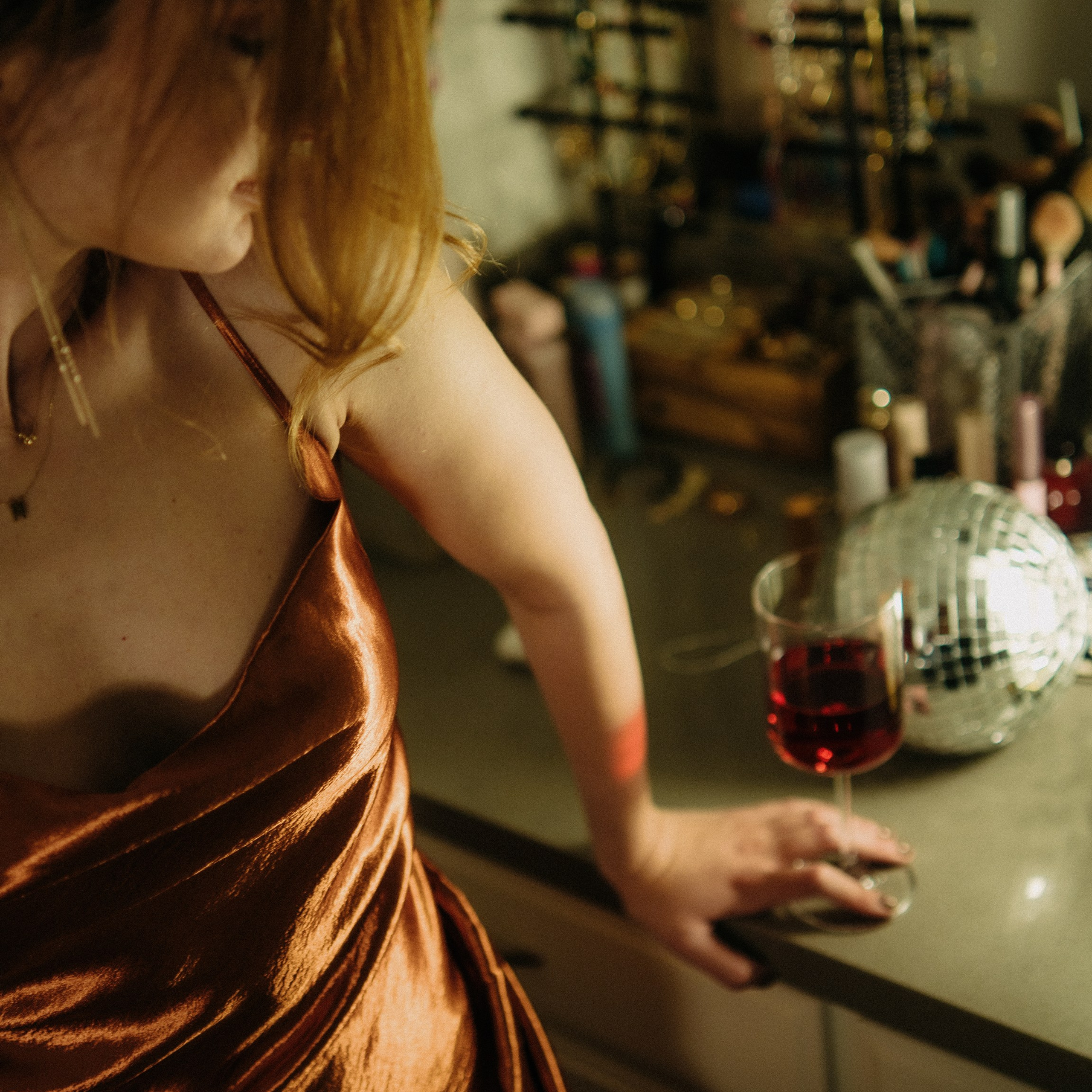 Glam. Lifestyle and wedding photographer in Dubai Valeria Kikvidze