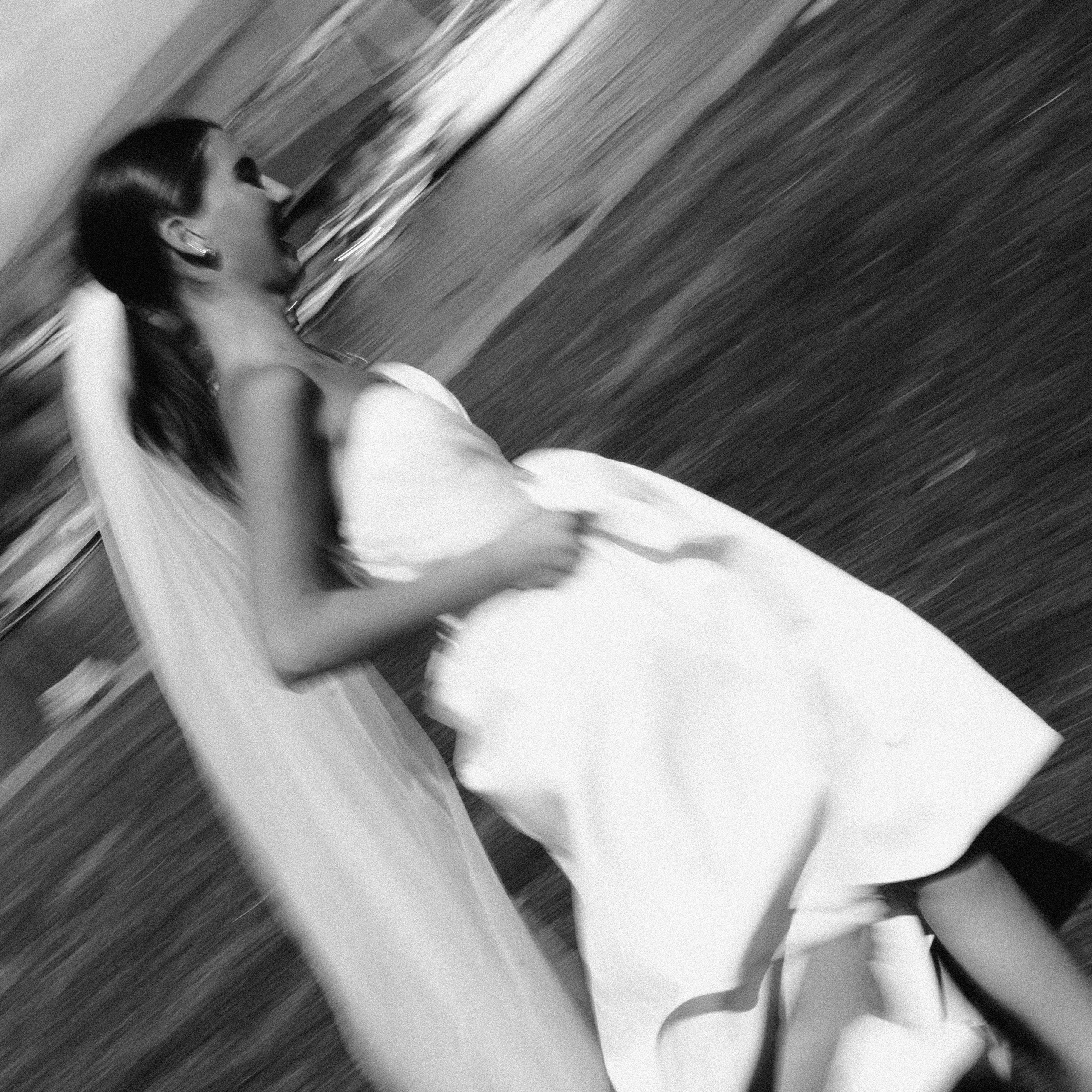 Tata B&W. Lifestyle and wedding photographer in Dubai Valeria Kikvidze