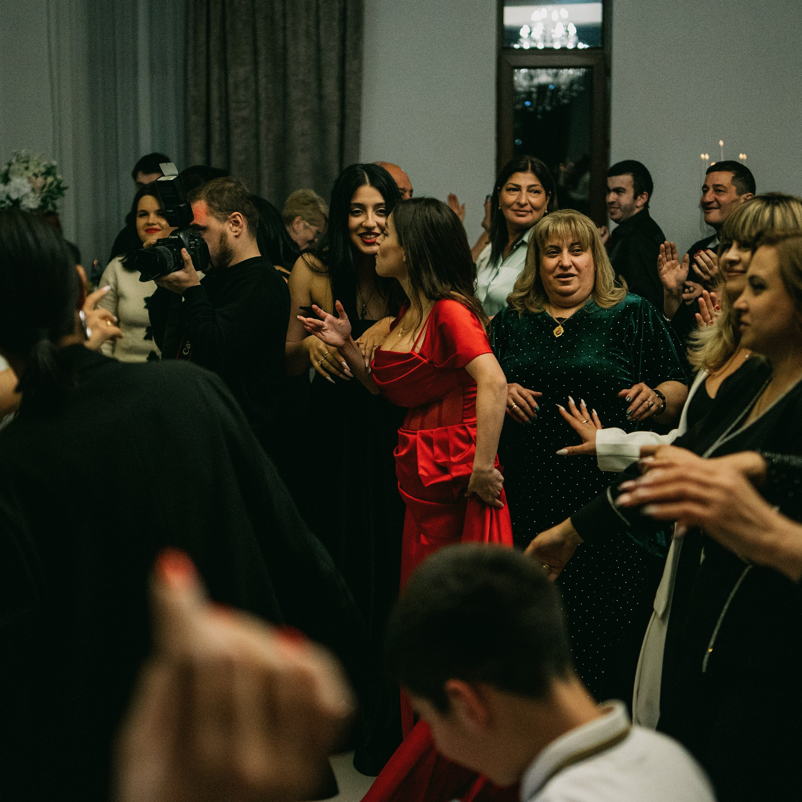 Shining lights. Lifestyle and wedding photographer in Dubai Valeria Kikvidze