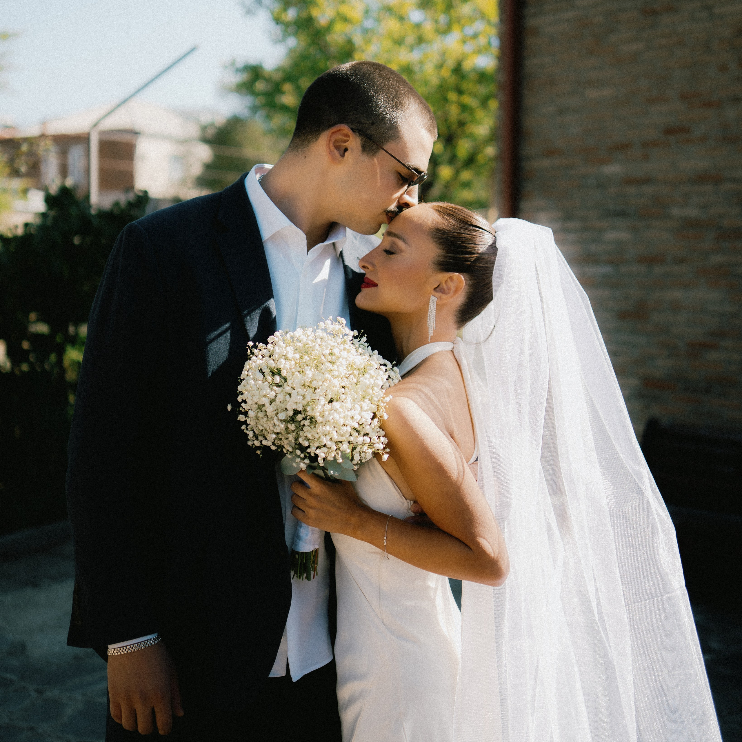 Love’s Red. Lifestyle and wedding photographer in Dubai Valeria Kikvidze