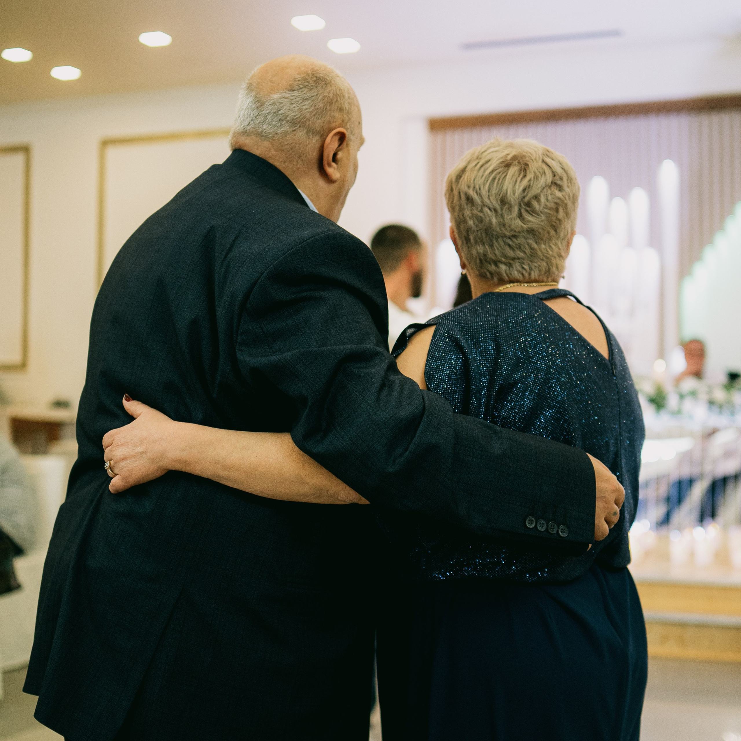 Shining lights. Lifestyle and wedding photographer in Dubai Valeria Kikvidze