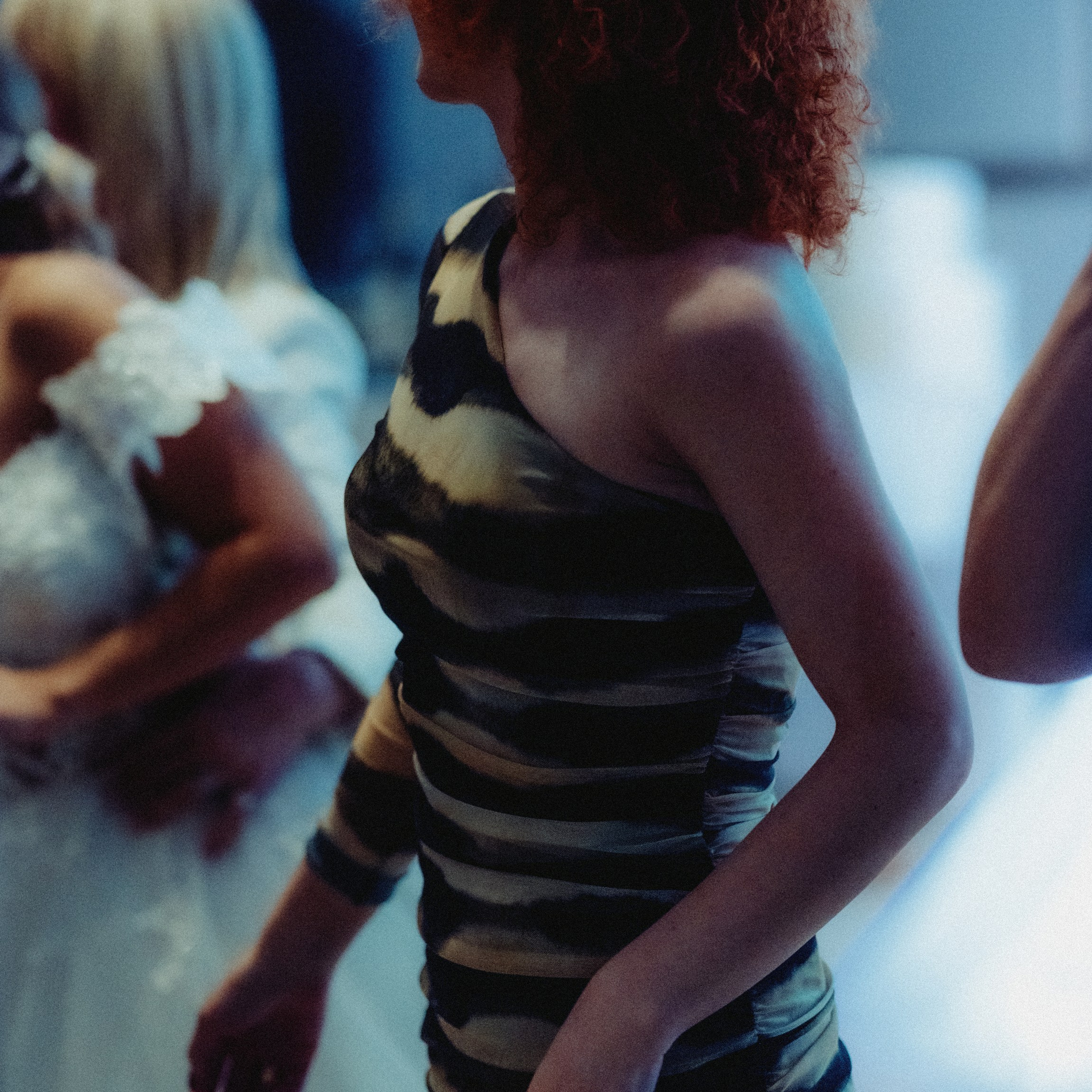 Black & Red. Lifestyle and wedding photographer in Dubai Valeria Kikvidze