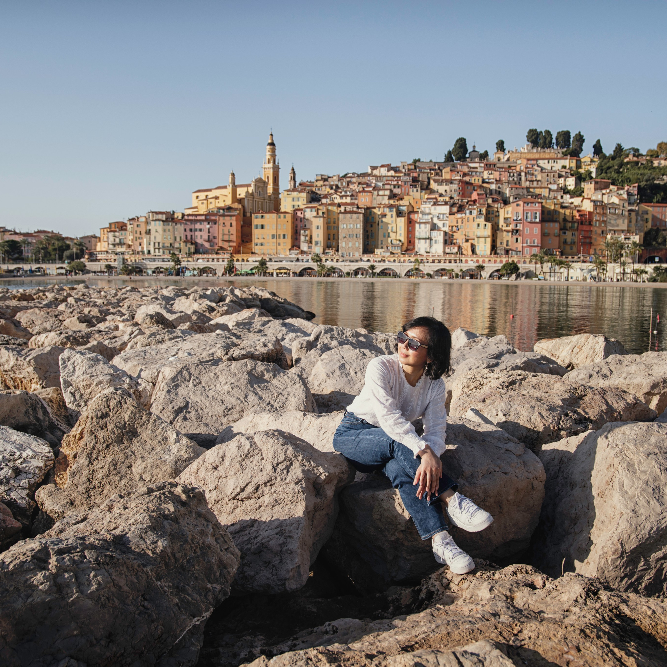 Avis. Photographe sur Cote d’Azur. Portraits de familles, couples, enfants, événements