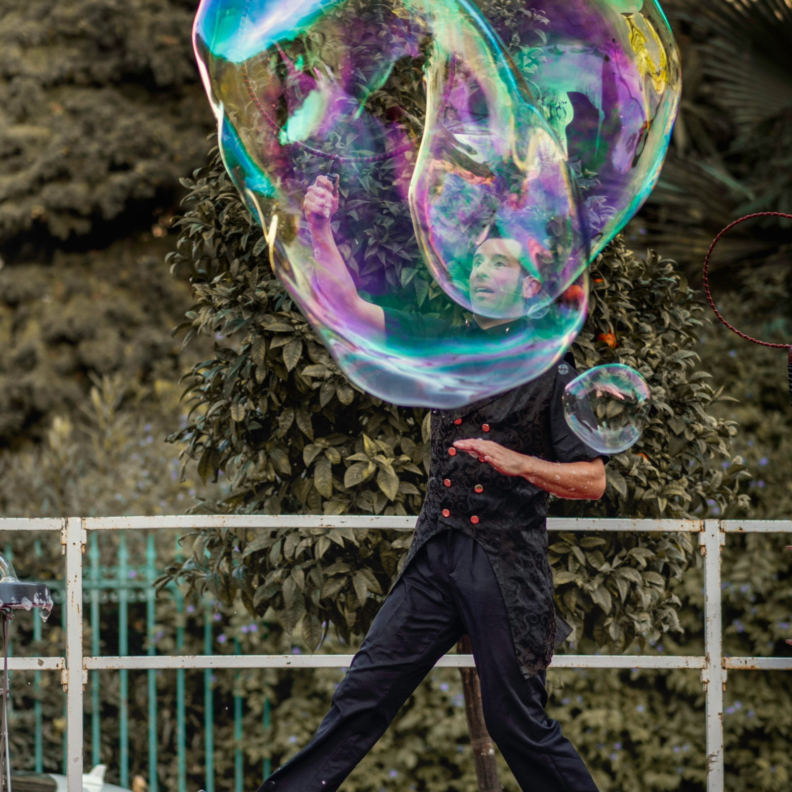 Avis. Photographe sur Cote d’Azur. Portraits de familles, couples, enfants, événements