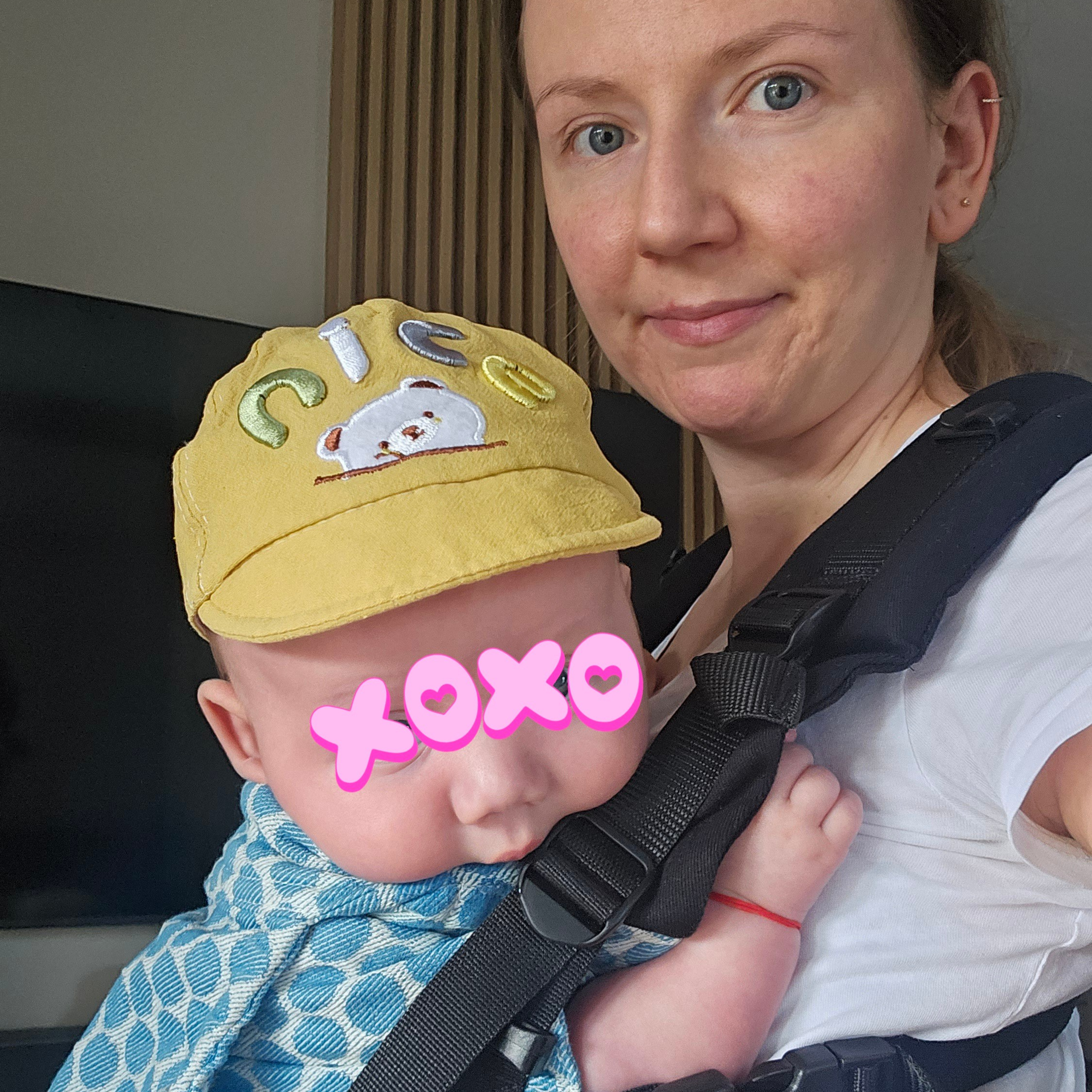 Mărturii și Experiențe ale Părinților | Mădălina Beda. Madalina Beda- Artist vizual, fotograf, doula la nastere, consultant babywearing Brasov si in toata tara