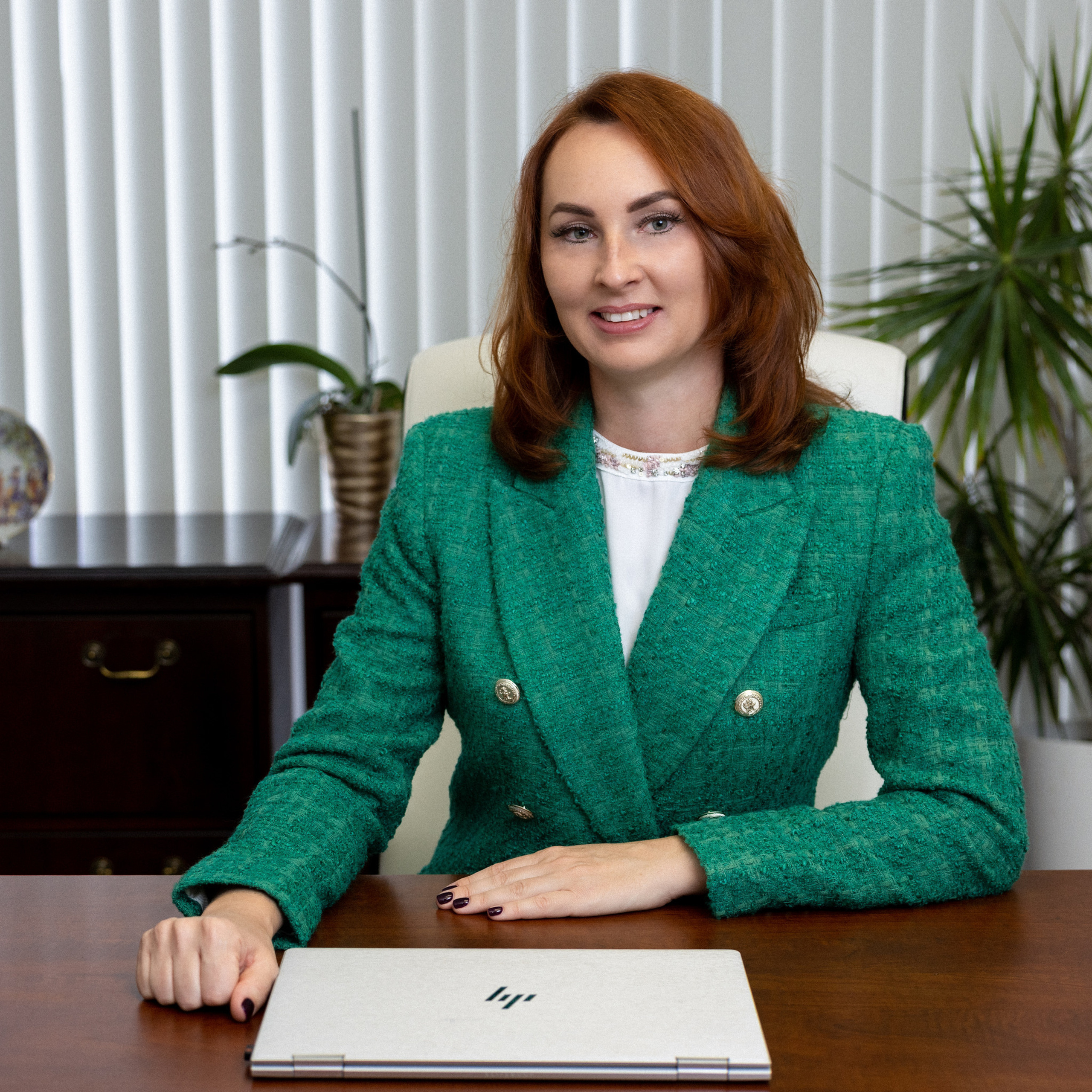 Reviews. Elena Kukhareva