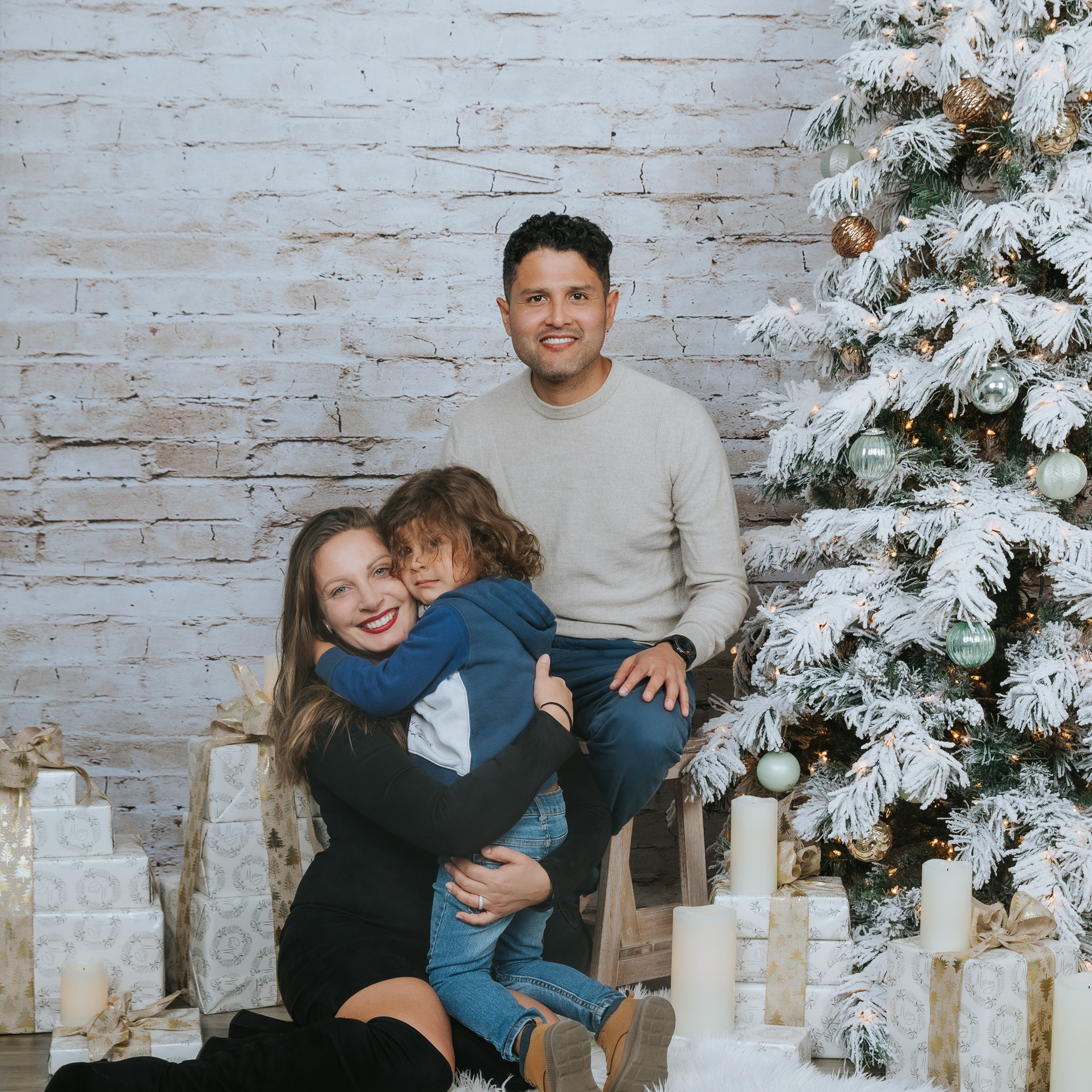 Reviews. Elena Kukhareva