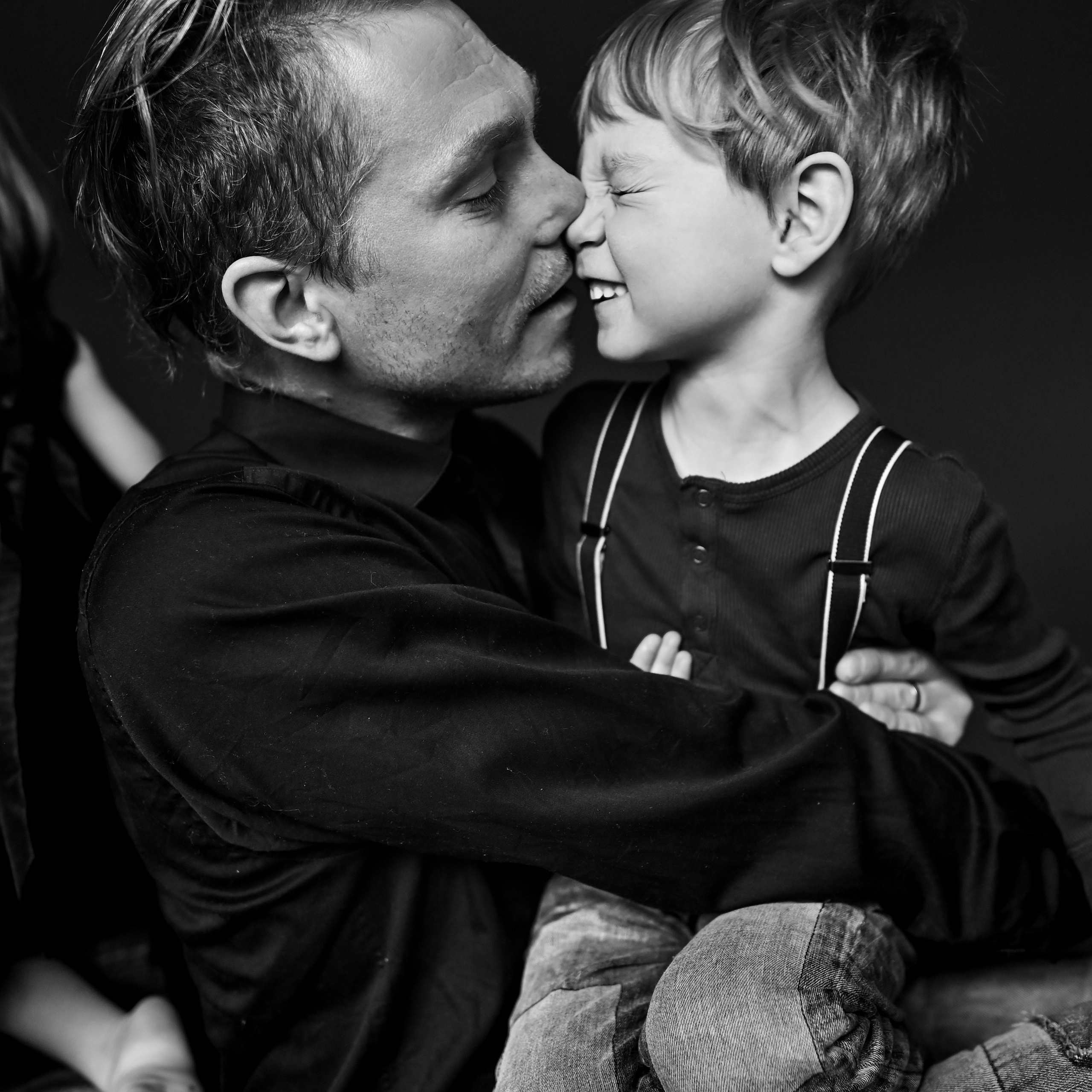 Семейная съёмка. Домашняя фотостудия у фотографа дома.