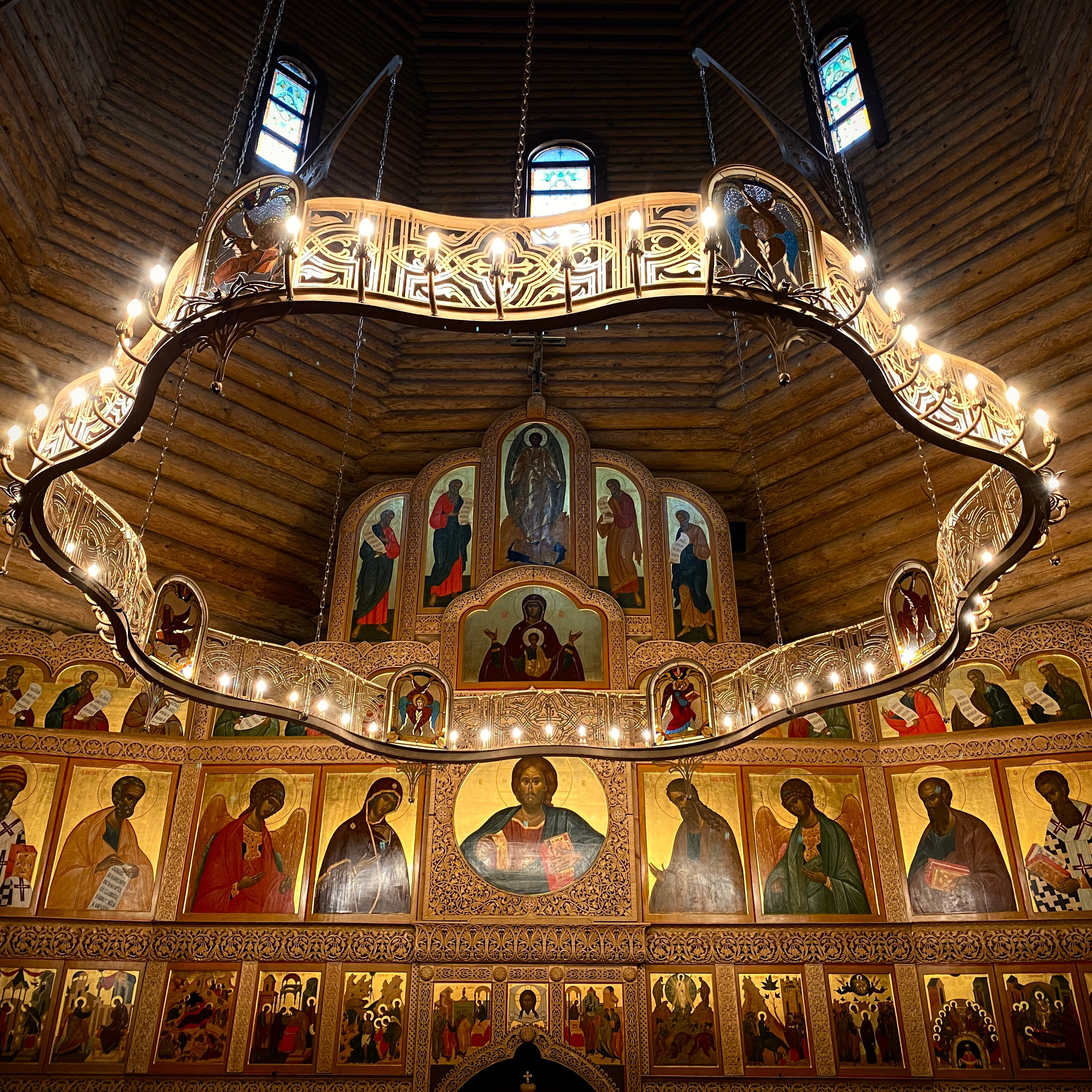 Хорос в храме Святой Троицы Прихода в честь Всех Святых. г. Минск