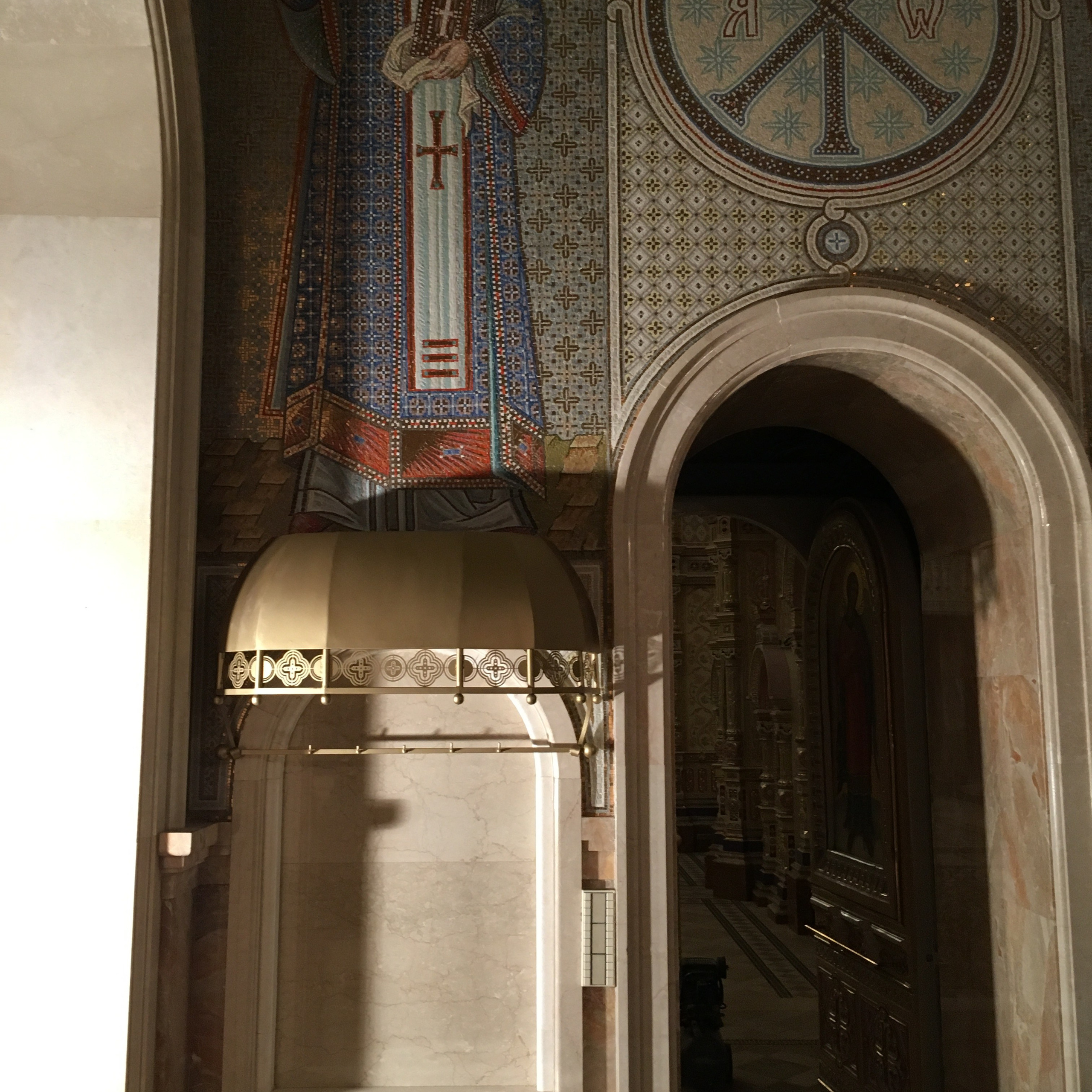 Церковная утварь и элементы убранства.