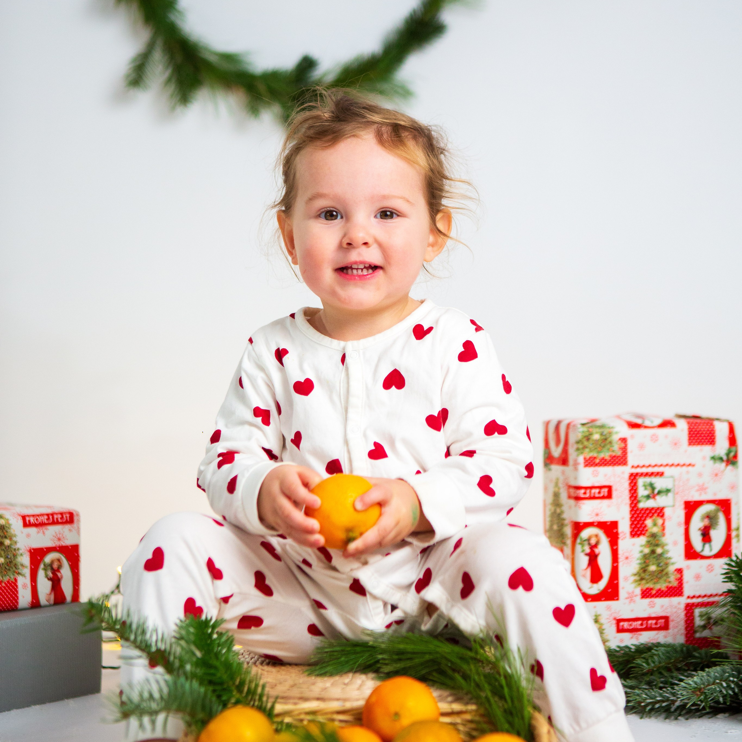 #weihnachtsfotoshooting #weihnachtsfotos #weihnachtsshooting #christmasshooting #kindershooting #weihnachtsminis #kinderfotoshooting #weihnachtsfotografie #weihnachtsaktion #kinderfotograf #kinderfotos #kinderfotografin #familienfotografie #familienfotografin #familienfotograf #familienfotos #familienfoto #familienfotoshooting #dokumentarischefamilienfotografie #natürlichefamilienfotografie #familienfotograflindau #familienfotografiemünchen #familienfotosmünchen #kinderphotography #kindergartenphotography#familienfotografwangen