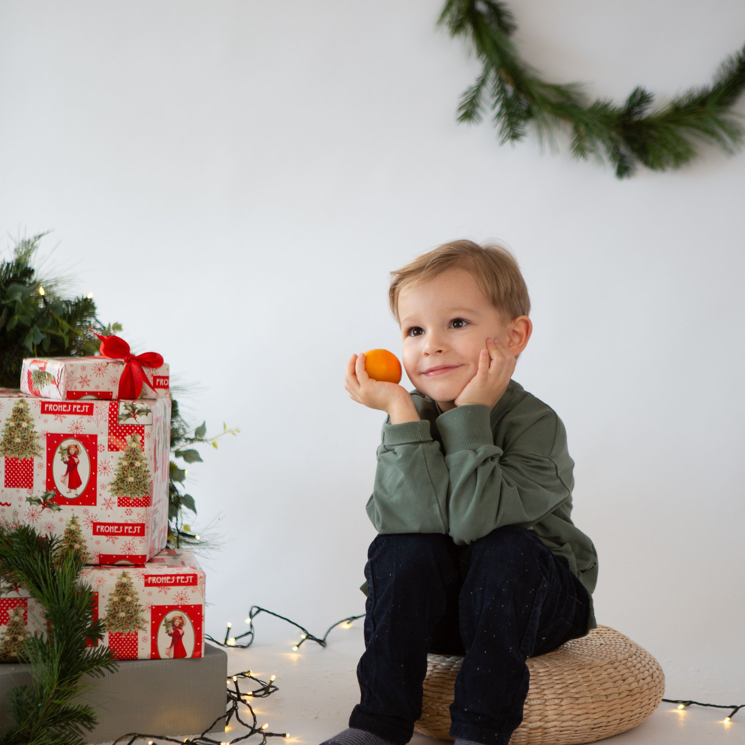 #weihnachtsfotoshooting #weihnachtsfotos #weihnachtsshooting #christmasshooting #kindershooting #weihnachtsminis #kinderfotoshooting #weihnachtsfotografie #weihnachtsaktion #kinderfotograf #kinderfotos #kinderfotografin #familienfotografie #familienfotografin #familienfotograf #familienfotos #familienfoto #familienfotoshooting #dokumentarischefamilienfotografie #natürlichefamilienfotografie #familienfotograflindau #familienfotografiemünchen #familienfotosmünchen #kinderphotography #kindergartenphotography#familienfotografwangen