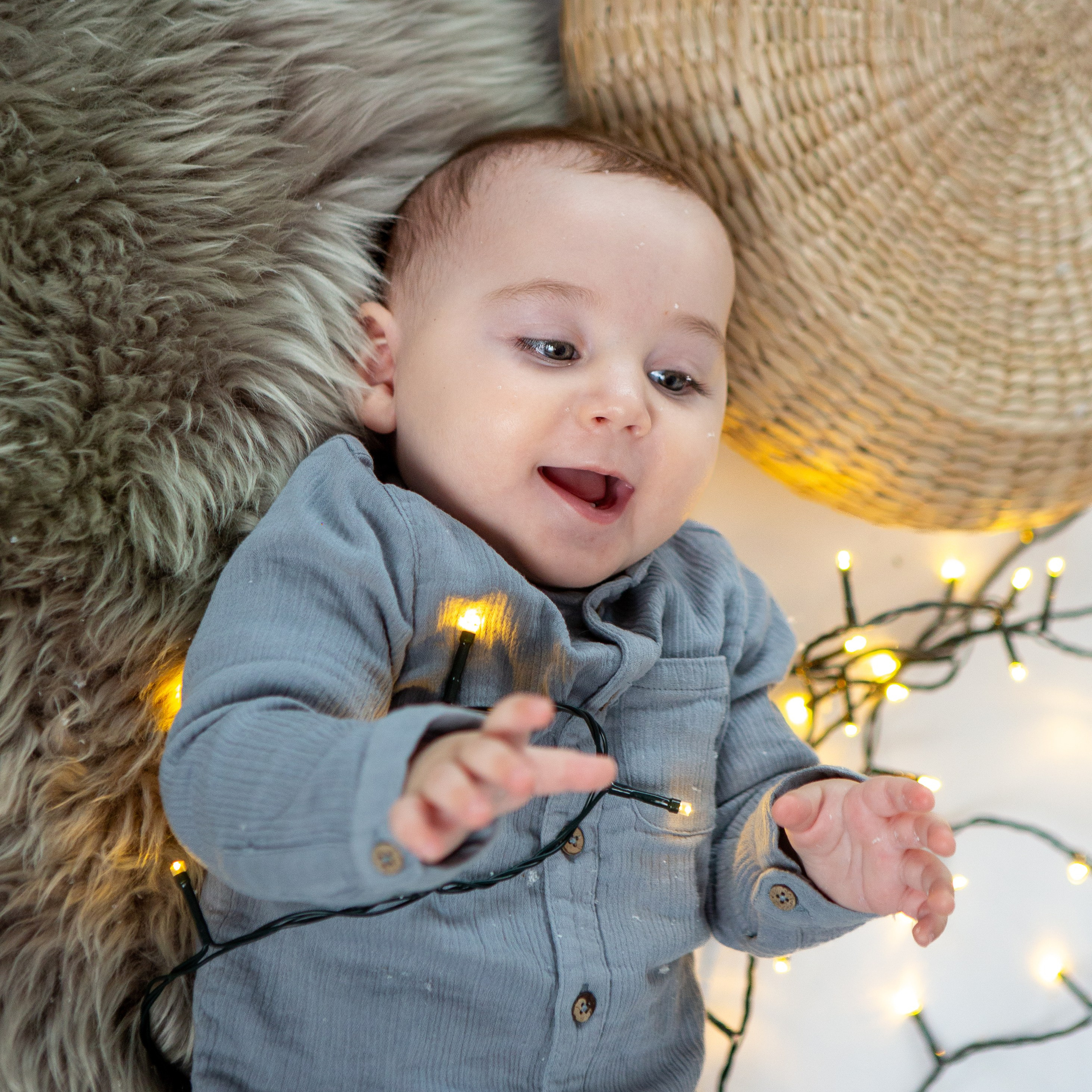 #weihnachtsfotoshooting #weihnachtsfotos #weihnachtsshooting #christmasshooting #kindershooting #weihnachtsminis #kinderfotoshooting #weihnachtsfotografie #weihnachtsaktion #kinderfotograf #kinderfotos #kinderfotografin #familienfotografie #familienfotografin #familienfotograf #familienfotos #familienfoto #familienfotoshooting #dokumentarischefamilienfotografie #natürlichefamilienfotografie #familienfotograflindau #familienfotografiemünchen #familienfotosmünchen #kinderphotography #kindergartenphotography#familienfotografwangen