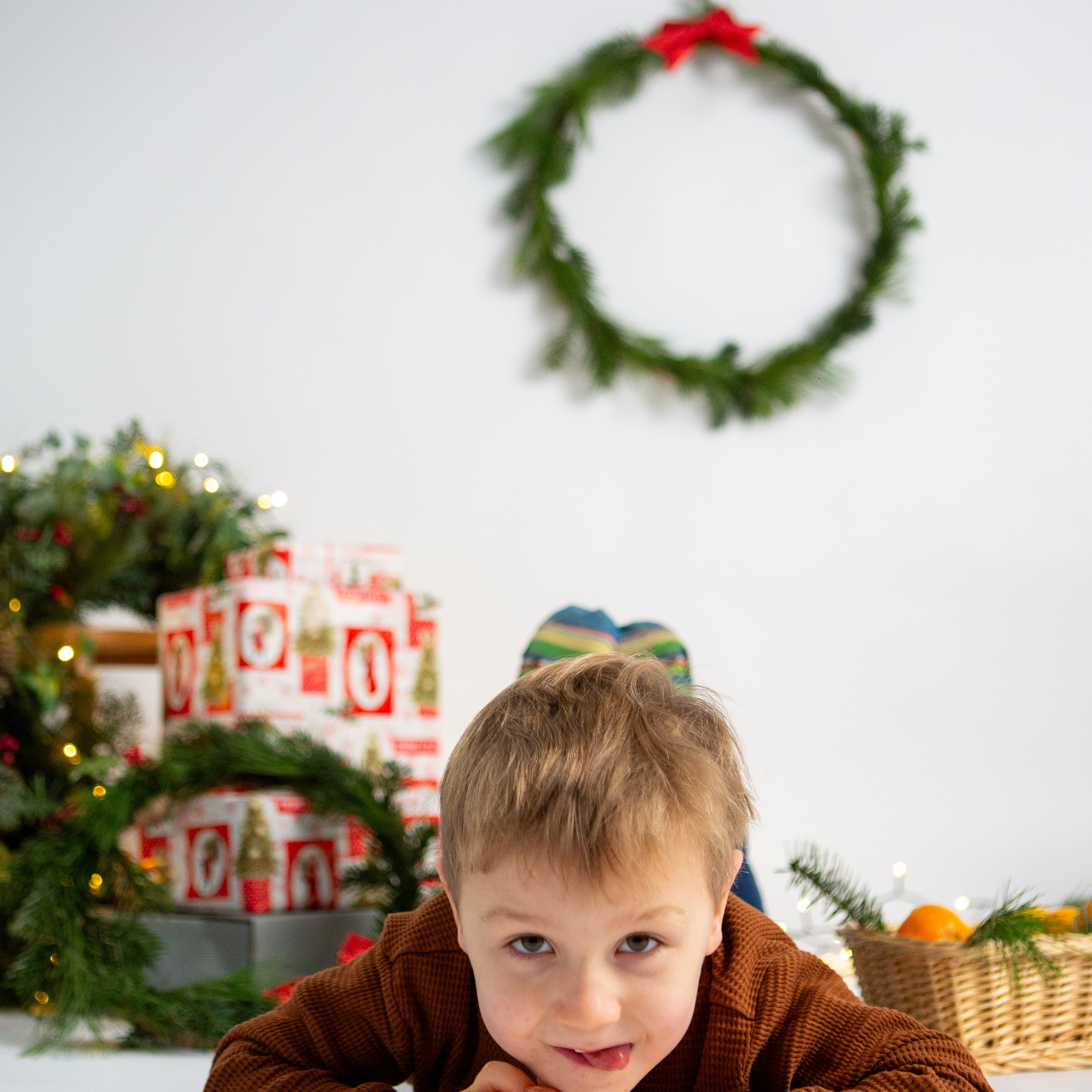 #weihnachtsfotoshooting #weihnachtsfotos #weihnachtsshooting #christmasshooting #kindershooting #weihnachtsminis #kinderfotoshooting #weihnachtsfotografie #weihnachtsaktion #kinderfotograf #kinderfotos #kinderfotografin #familienfotografie #familienfotografin #familienfotograf #familienfotos #familienfoto #familienfotoshooting #dokumentarischefamilienfotografie #natürlichefamilienfotografie #familienfotograflindau #familienfotografiemünchen #familienfotosmünchen #kinderphotography #kindergartenphotography#familienfotografwangen