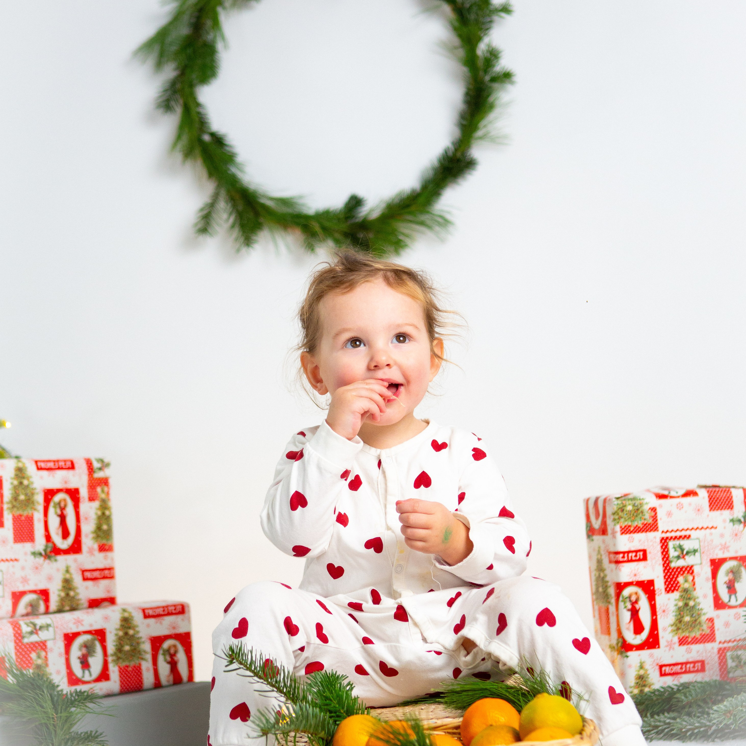 #weihnachtsfotoshooting #weihnachtsfotos #weihnachtsshooting #christmasshooting #kindershooting #weihnachtsminis #kinderfotoshooting #weihnachtsfotografie #weihnachtsaktion #kinderfotograf #kinderfotos #kinderfotografin #familienfotografie #familienfotografin #familienfotograf #familienfotos #familienfoto #familienfotoshooting #dokumentarischefamilienfotografie #natürlichefamilienfotografie #familienfotograflindau #familienfotografiemünchen #familienfotosmünchen #kinderphotography #kindergartenphotography#familienfotografwangen