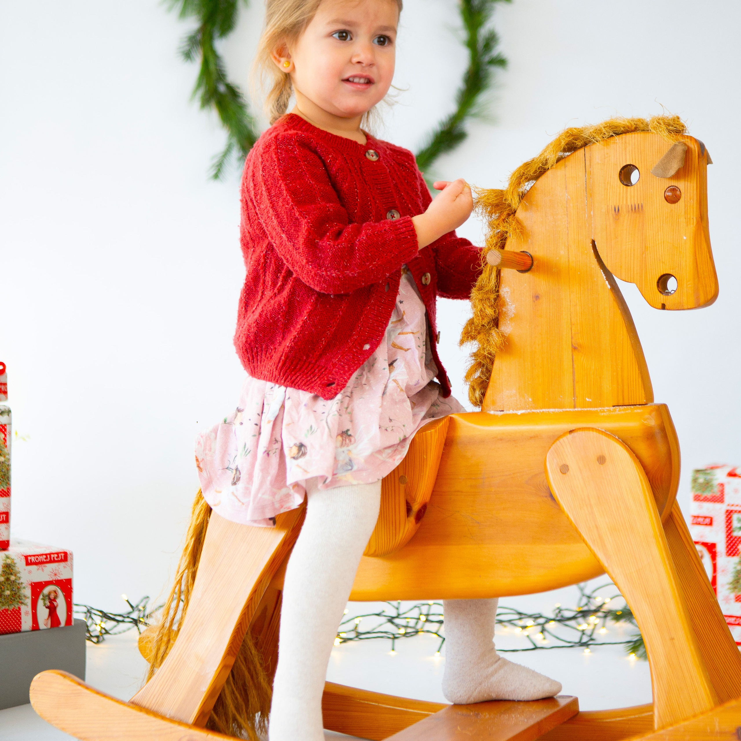 #weihnachtsfotoshooting #weihnachtsfotos #weihnachtsshooting #christmasshooting #kindershooting #weihnachtsminis #kinderfotoshooting #weihnachtsfotografie #weihnachtsaktion #kinderfotograf #kinderfotos #kinderfotografin #familienfotografie #familienfotografin #familienfotograf #familienfotos #familienfoto #familienfotoshooting #dokumentarischefamilienfotografie #natürlichefamilienfotografie #familienfotograflindau #familienfotografiemünchen #familienfotosmünchen #kinderphotography #kindergartenphotography#familienfotografwangen