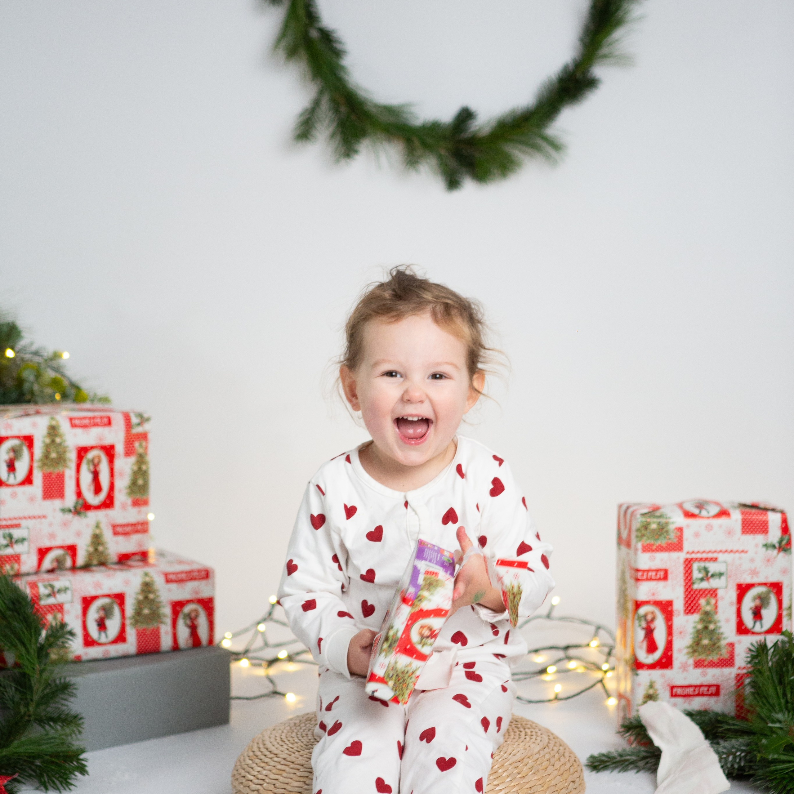 #weihnachtsfotoshooting #weihnachtsfotos #weihnachtsshooting #christmasshooting #kindershooting #weihnachtsminis #kinderfotoshooting #weihnachtsfotografie #weihnachtsaktion #kinderfotograf #kinderfotos #kinderfotografin #familienfotografie #familienfotografin #familienfotograf #familienfotos #familienfoto #familienfotoshooting #dokumentarischefamilienfotografie #natürlichefamilienfotografie #familienfotograflindau #familienfotografiemünchen #familienfotosmünchen #kinderphotography #kindergartenphotography#familienfotografwangen