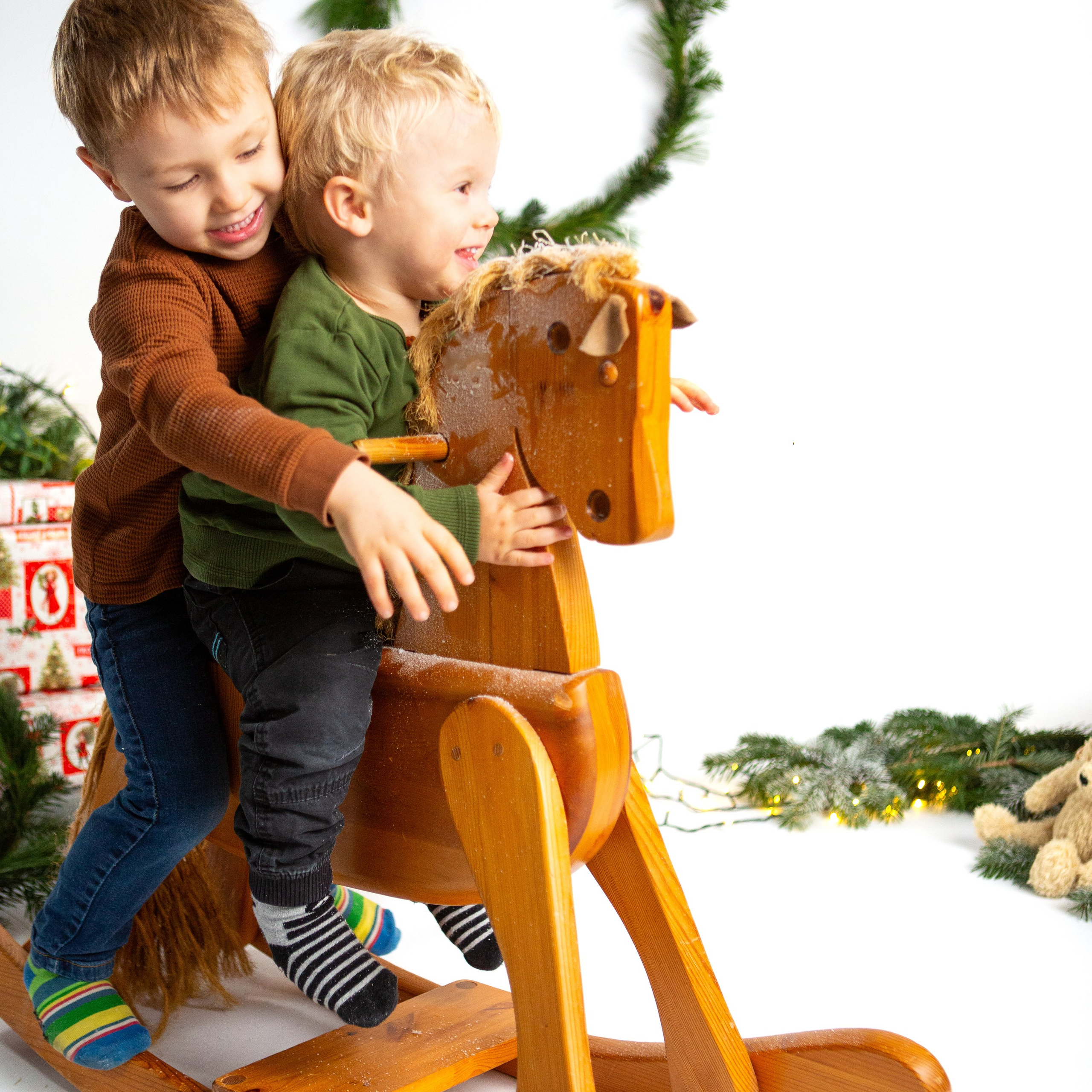 #weihnachtsfotoshooting #weihnachtsfotos #weihnachtsshooting #christmasshooting #kindershooting #weihnachtsminis #kinderfotoshooting #weihnachtsfotografie #weihnachtsaktion #kinderfotograf #kinderfotos #kinderfotografin #familienfotografie #familienfotografin #familienfotograf #familienfotos #familienfoto #familienfotoshooting #dokumentarischefamilienfotografie #natürlichefamilienfotografie #familienfotograflindau #familienfotografiemünchen #familienfotosmünchen #kinderphotography #kindergartenphotography#familienfotografwangen