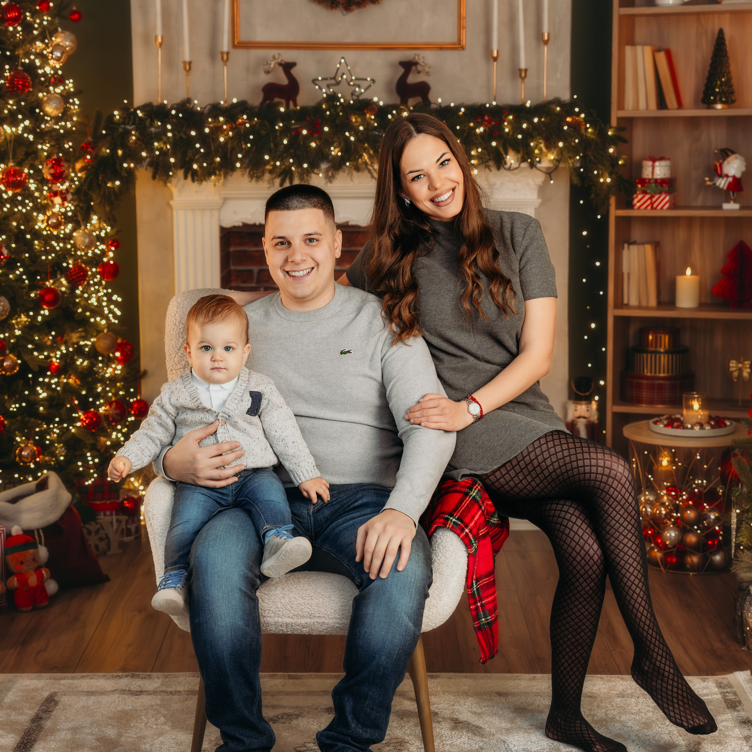 RECENZIJE. DEČIJI FOTOGRAF BEOGRAD|NOVOGODISNJE FOTOGRAFISANJE|CAKE SMASH